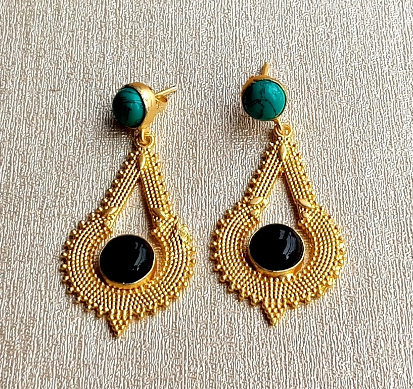 Attractive Gold plated Turquoise-Black Onyx Stone Charming Designer Dangle Drop Earrings