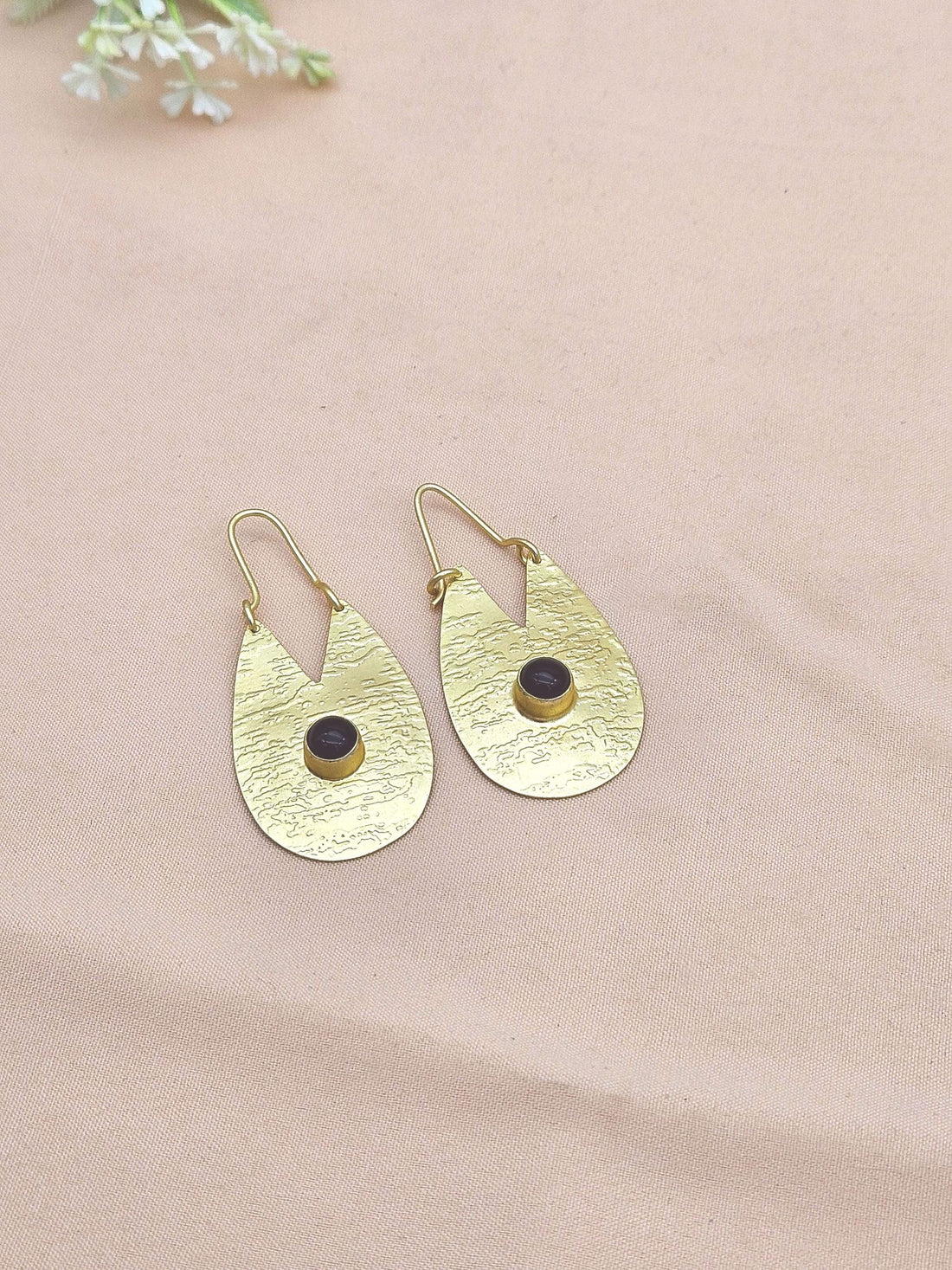 Artistic Golden Black Onyx Stone Matte Finish cute Designer Dangle Drop Earrings