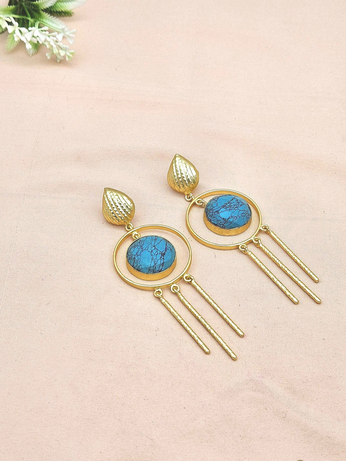 Gorgeous Gold plated Synthetic Turquoise Charming Designer Dangle Drop Earrings