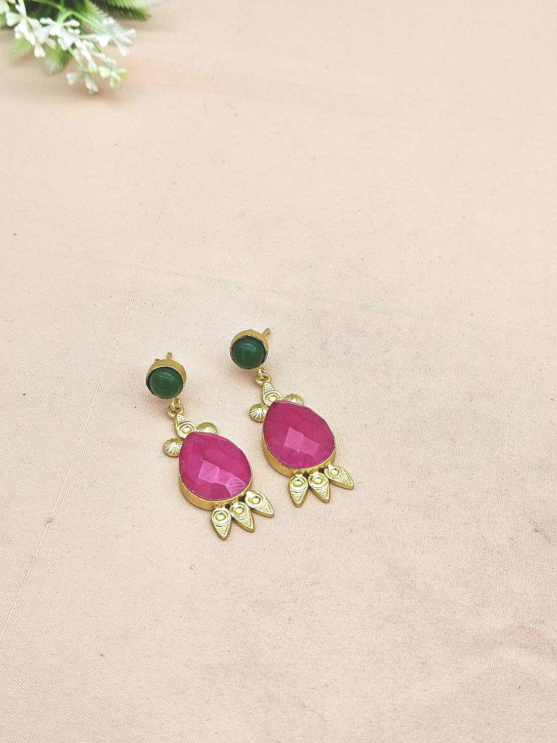 Gorgeous Gold plated Green & Magenta Onyx Cute Designer Dangle Drop Earrings