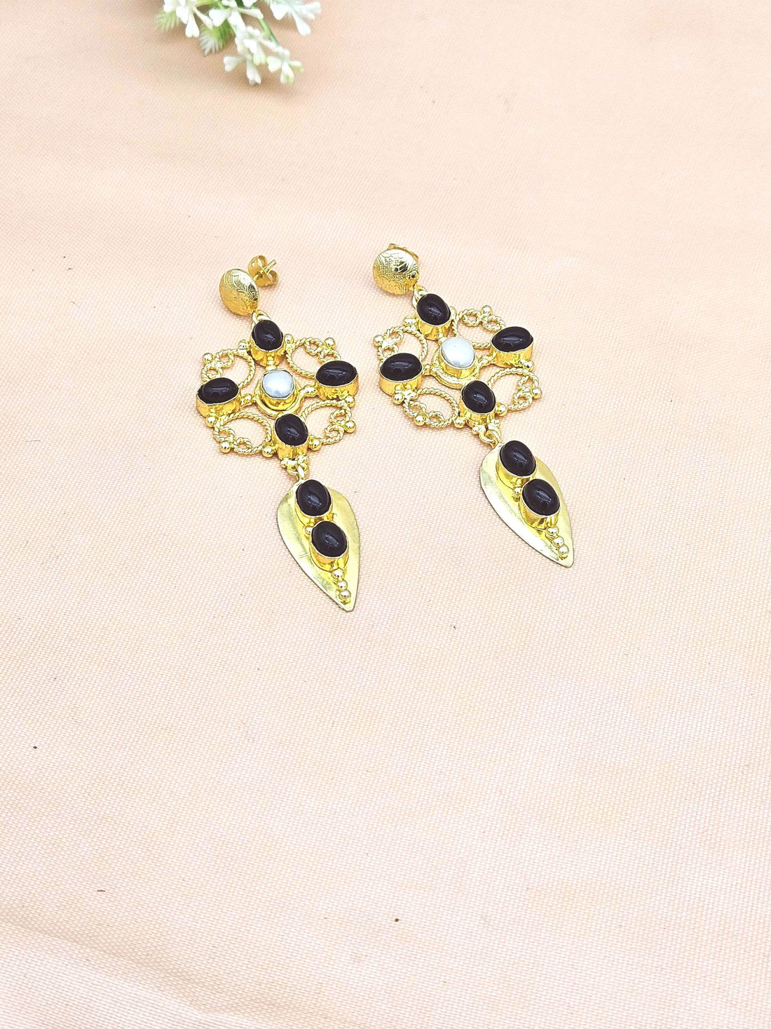 Amazing Gold Plated Black Onyx Pearl Stone Cute Floral Designer Dangle Drop Earrings