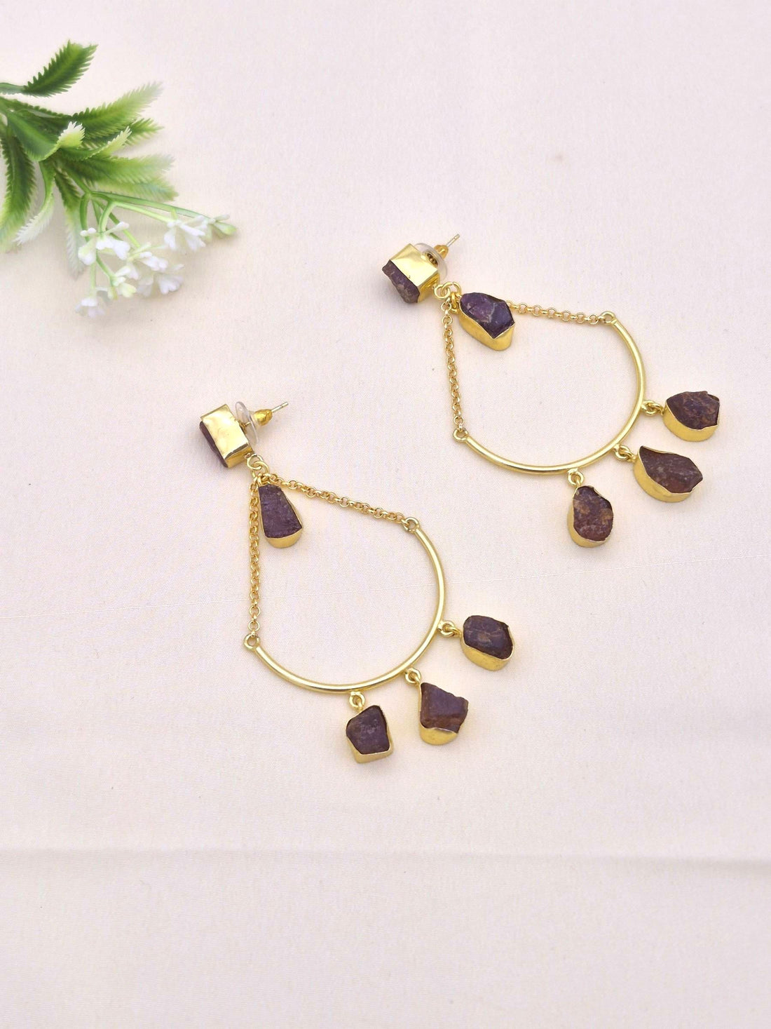 Amazing Gold Plated Rough Red Onyx Stone Hanging Chain Charming Dangle Drop Earrings