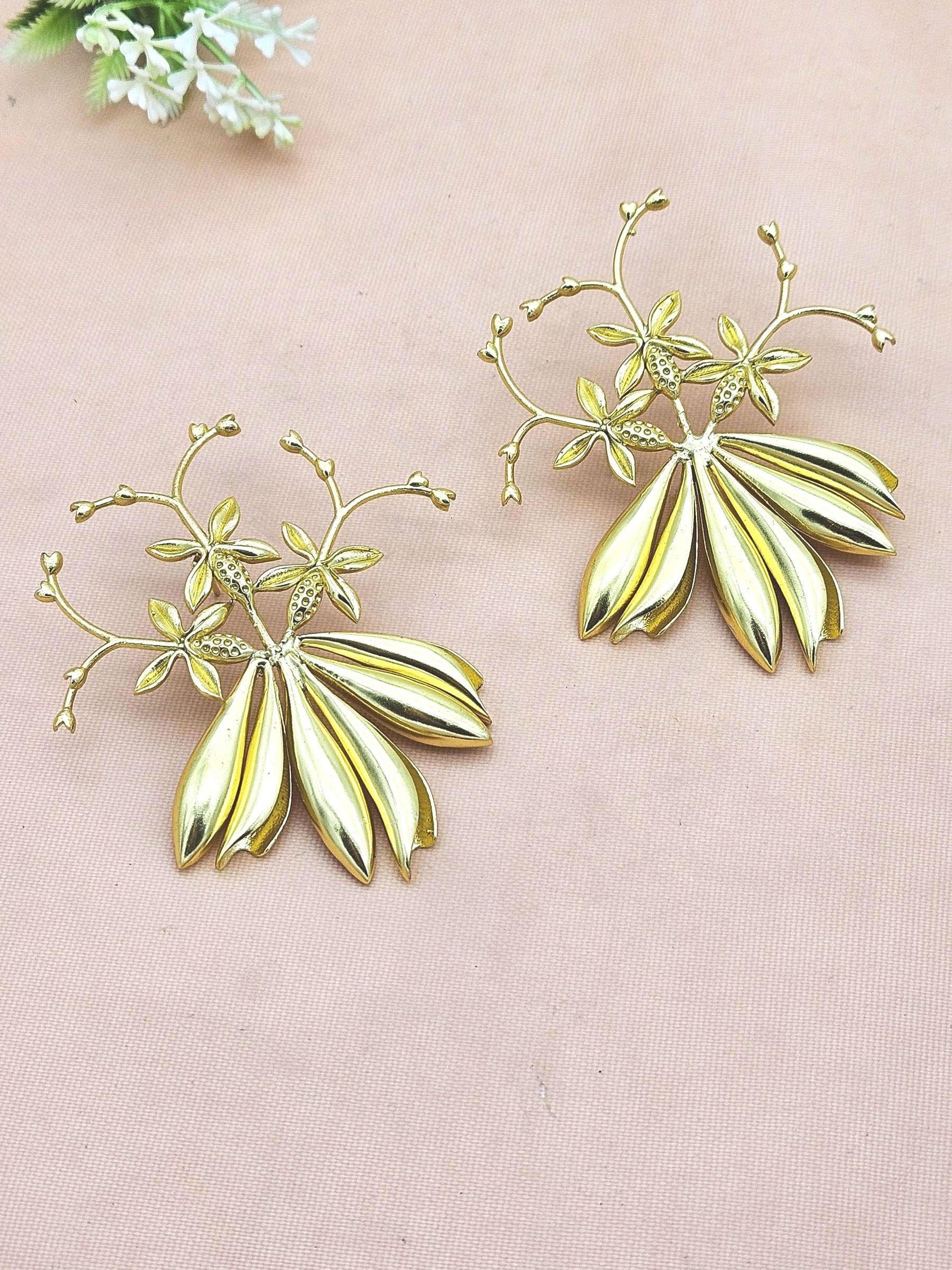 Awesome Gold Plated Fly Makkhi Artistic Designer Statement Dangle Drop Earrings