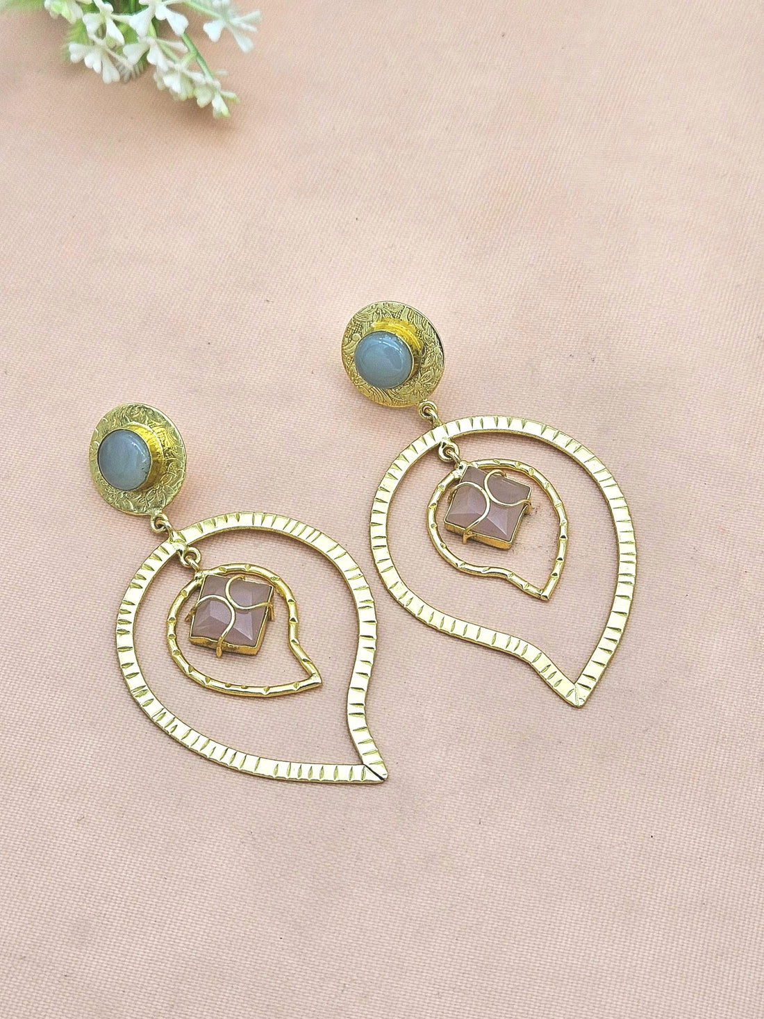 Awesome Gold Plated Chalcedony-Rose Qtz Stone Light Weight Leaf Designer Dangle Drop Earrings