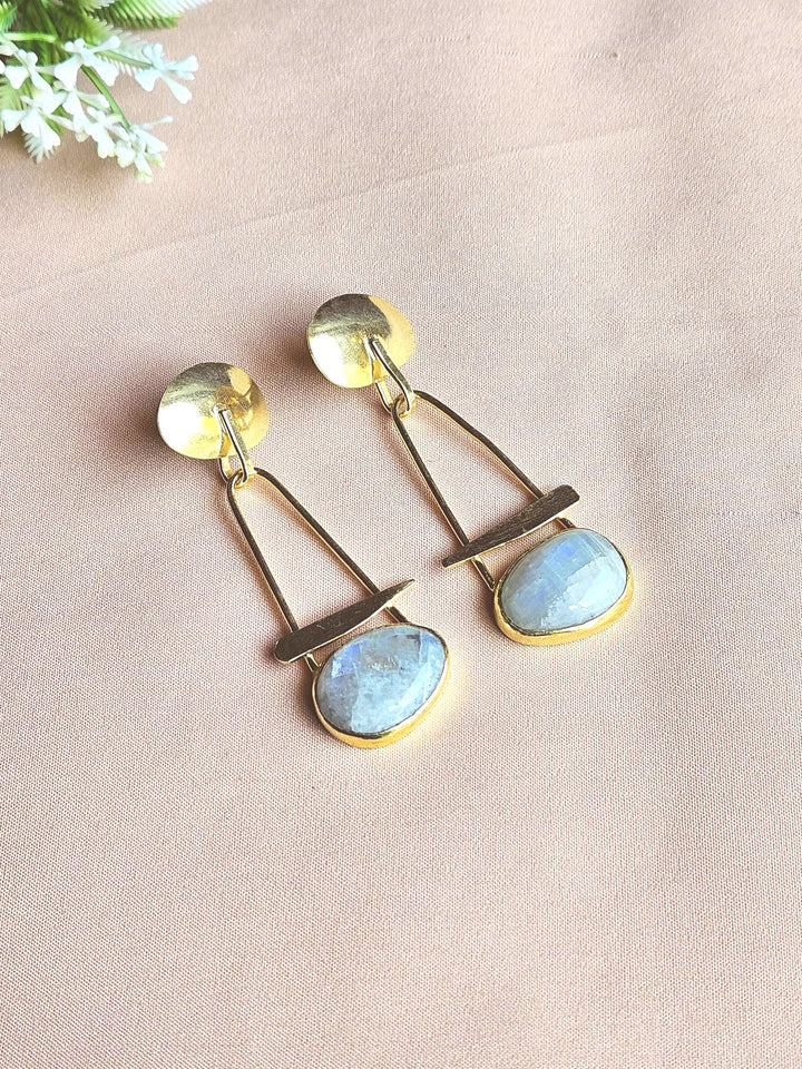 Awesome Gold Plated White Rainbow Gemstone Charming Designer Dangle Drop Earrings