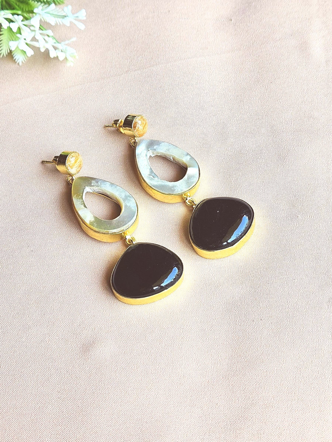 Charming Gold Plated Semi Precious Gemstone cute Designer Dangle Drop Earrings