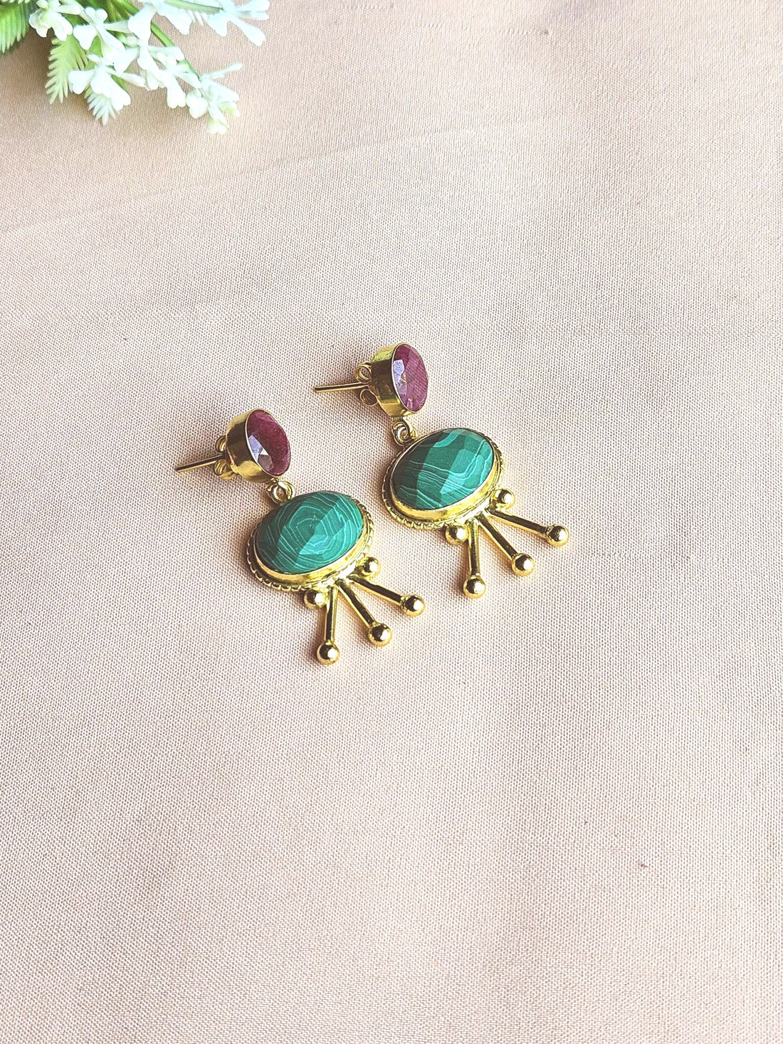 Stunning Gold Plated Semi Precious Gemstone Charming Designer Light Weight Dangle Drop Earrings
