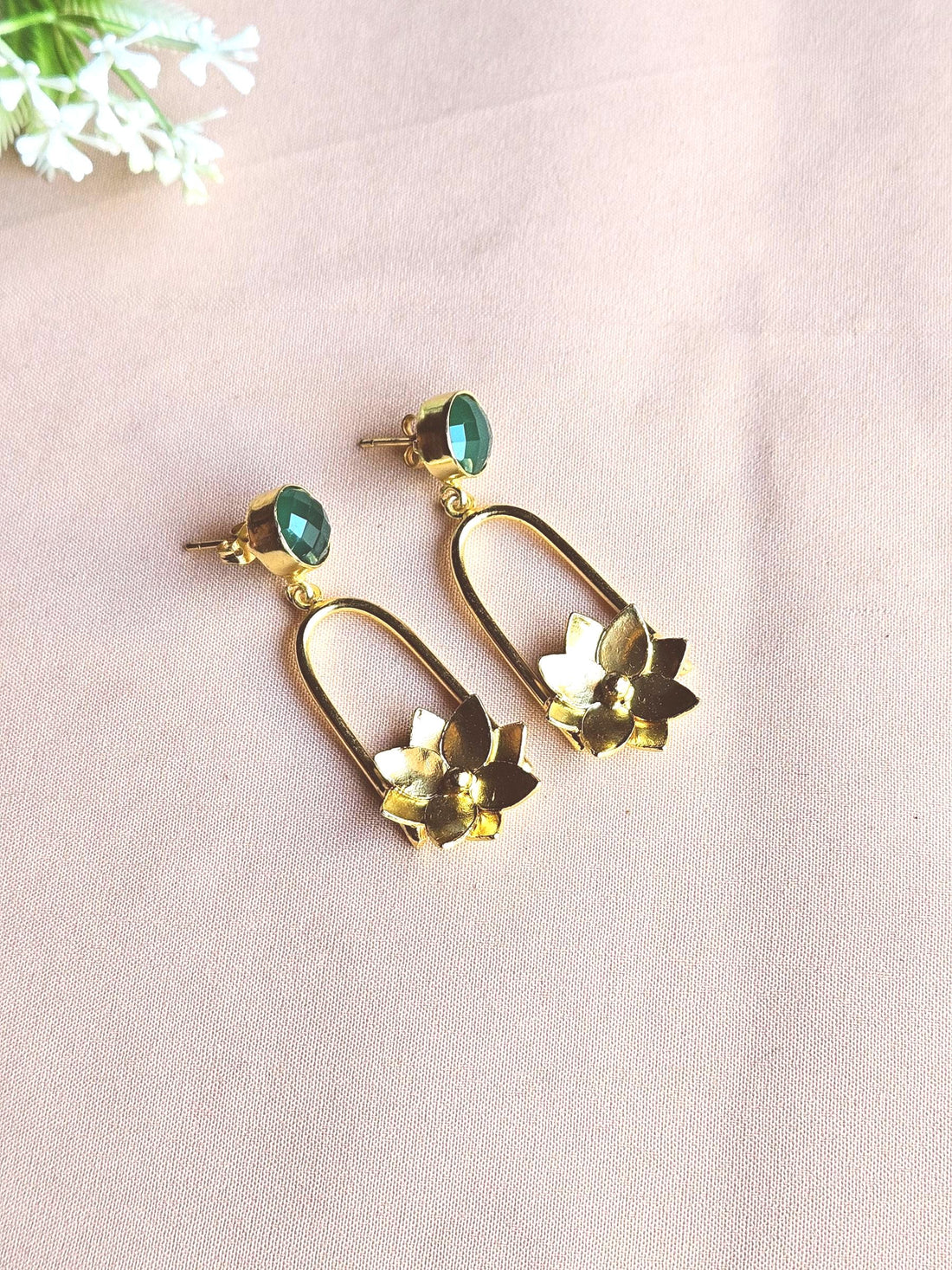 Gorgeous Gold Plated Semi Precious Gemstone Charming Designer Dangle Drop Earrings