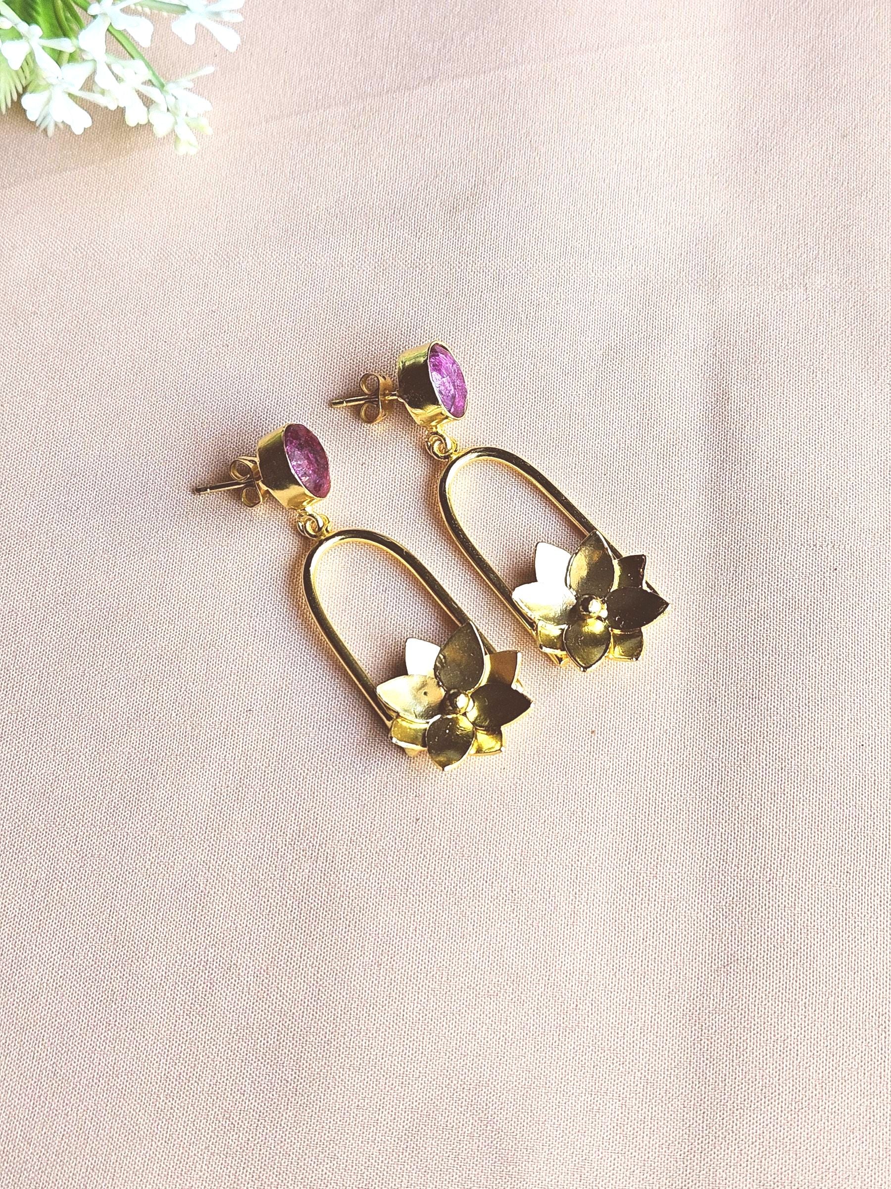 Gorgeous Gold Plated Semi Precious Gemstone Charming Designer Dangle Drop Earrings