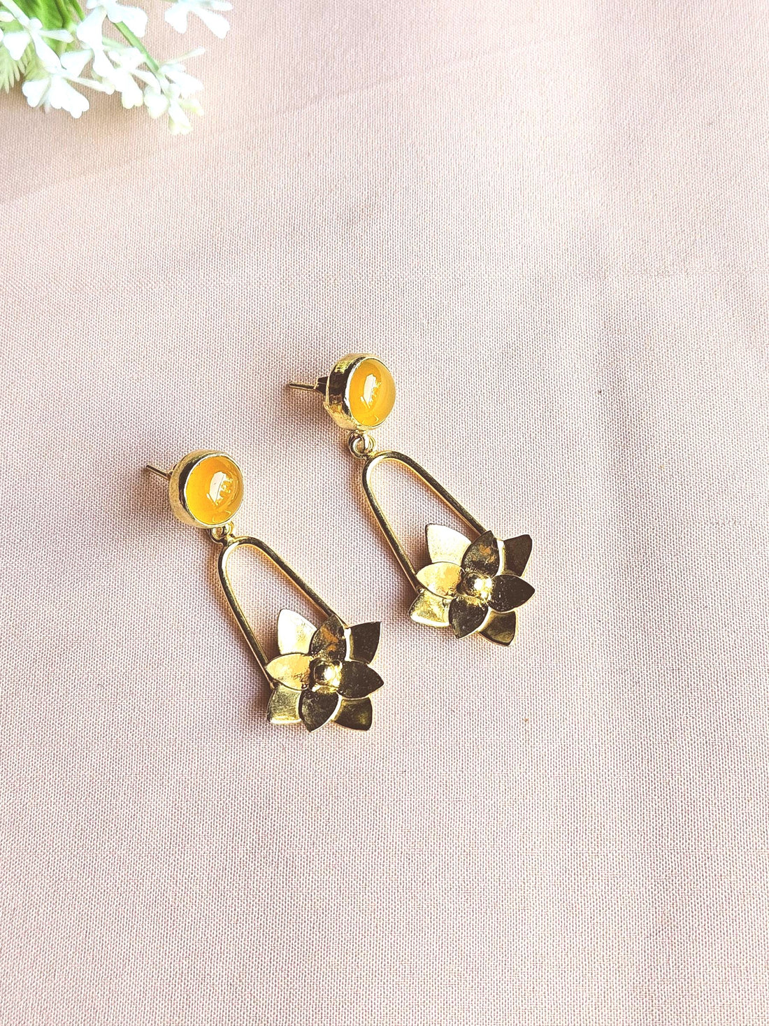 Gorgeous Gold Plated Semi Precious stone Charming Designer Dangle Drop Earrings