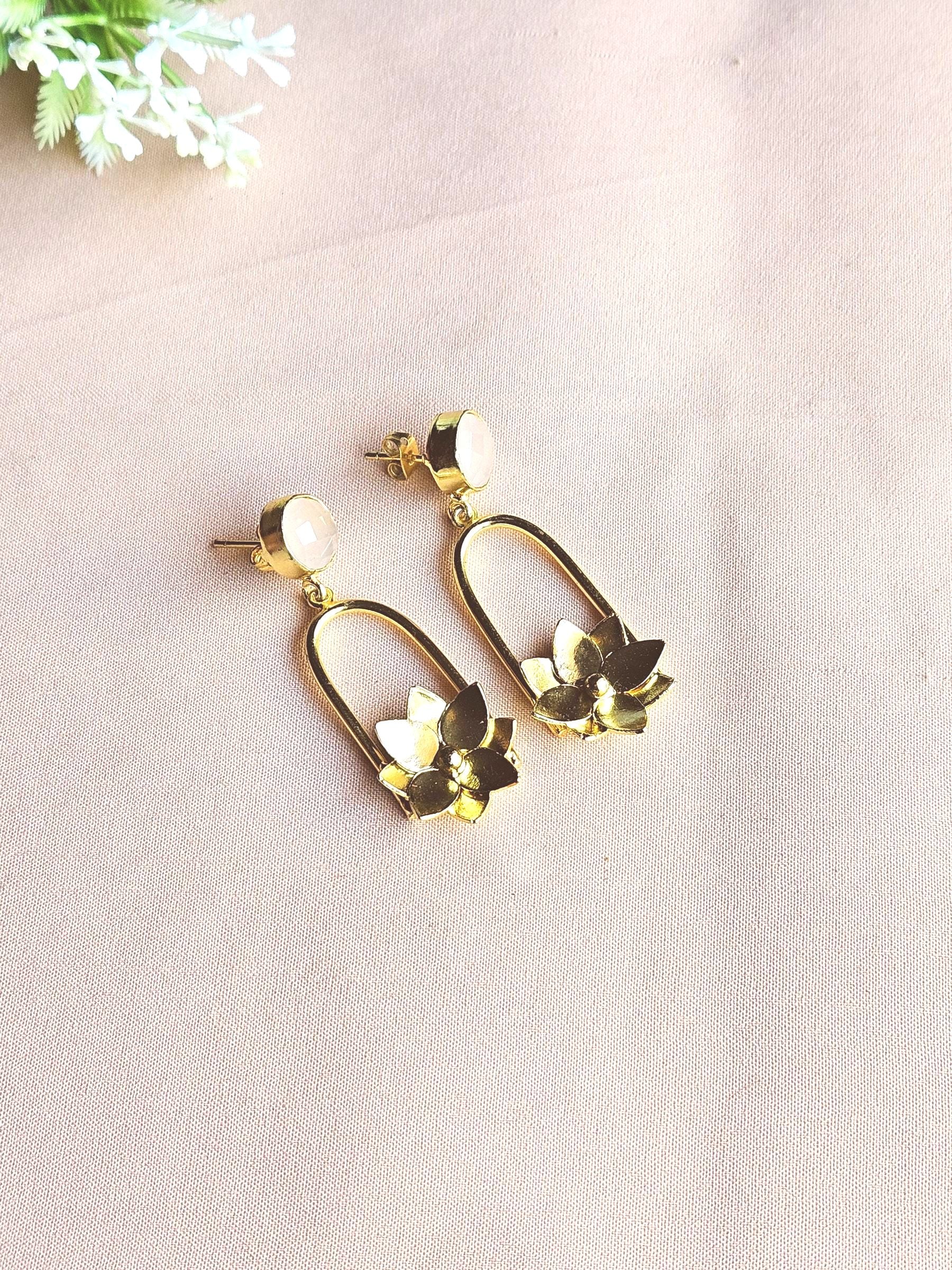 Gorgeous Gold Plated Semi Precious Gemstone Charming Designer Dangle Drop Earrings