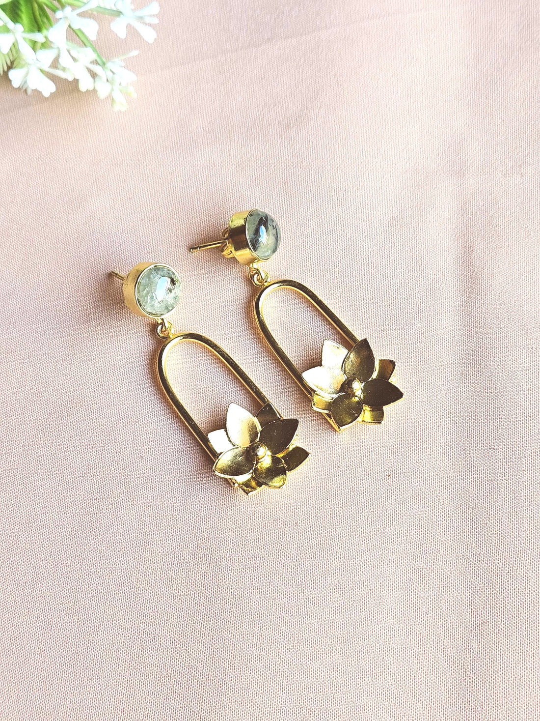 Gorgeous Gold Plated Semi Precious Gemstone Charming Designer Dangle Drop Earrings