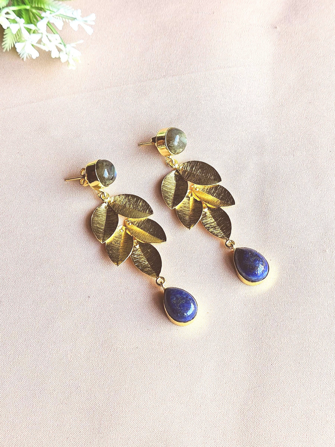 Stunning Gold Plated Semi Precious Gemstone Charming Designer Dangle Drop Earrings