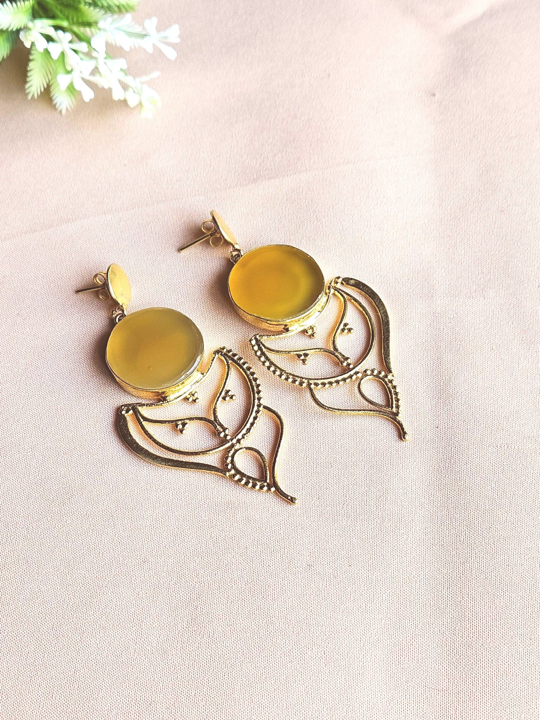 Amazing Gold Plated Semi Precious Gemstone Charming Designer Dangle Drop Earrings