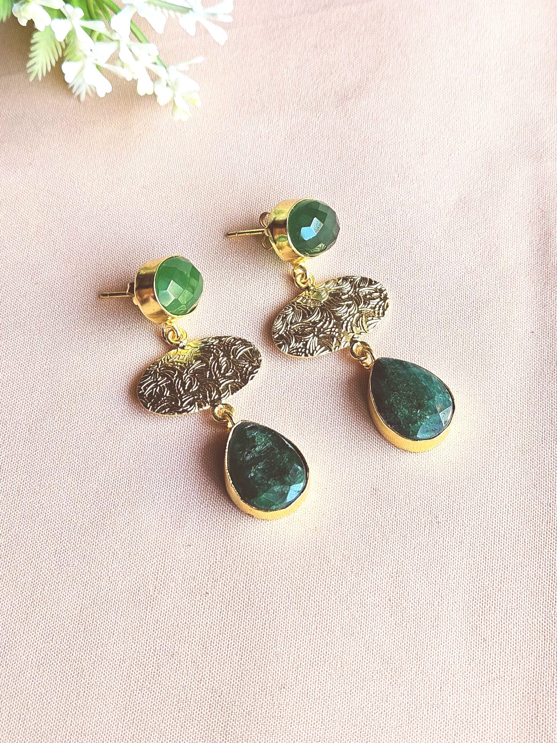 Charming Gold Plated Semi Precious Gemstone Light Weight Dangle Drop Earrings