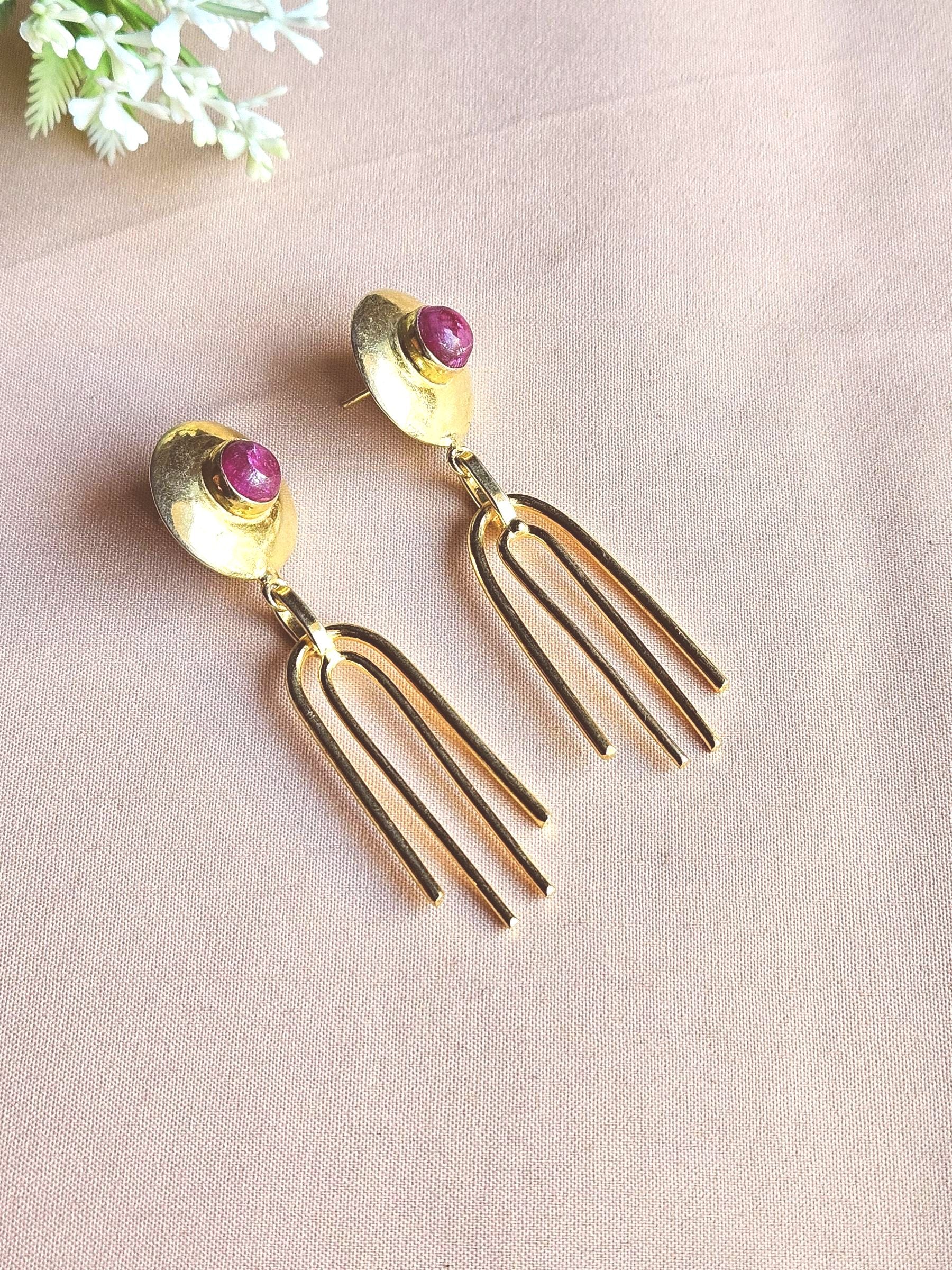 Gorgeous Gold Plated Semi Precious Gemstone Light Weight Designer Dangle Drop Earrings
