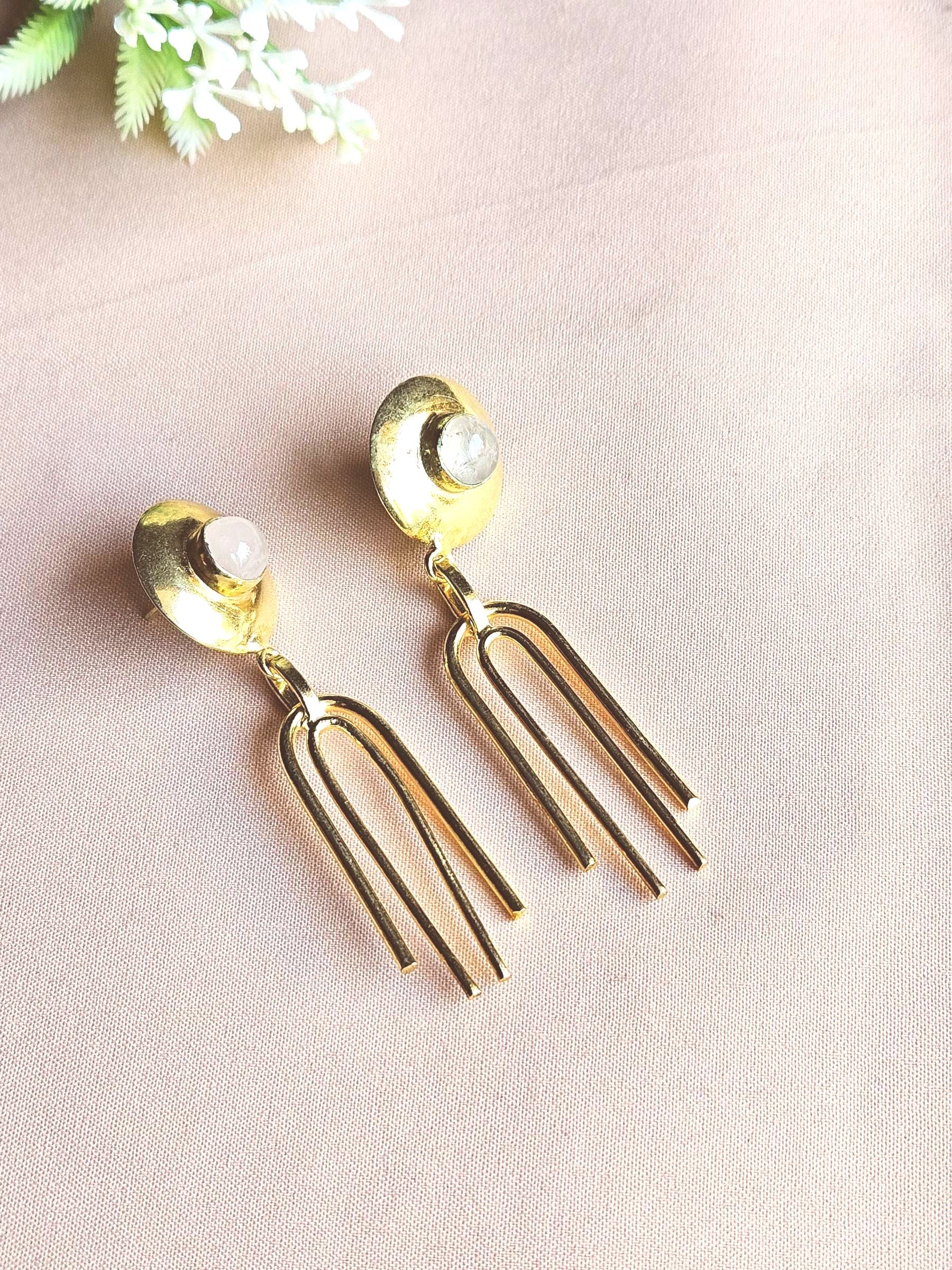 Gorgeous Gold Plated Semi Precious Gemstone Light Weight Designer Dangle Drop Earrings