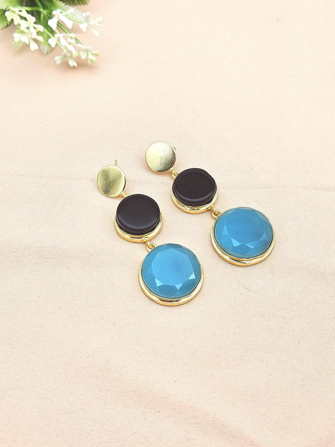 Elegant Gold Plated Semi Precious Gemstone Charming Designer Dangle Drop Earrings
