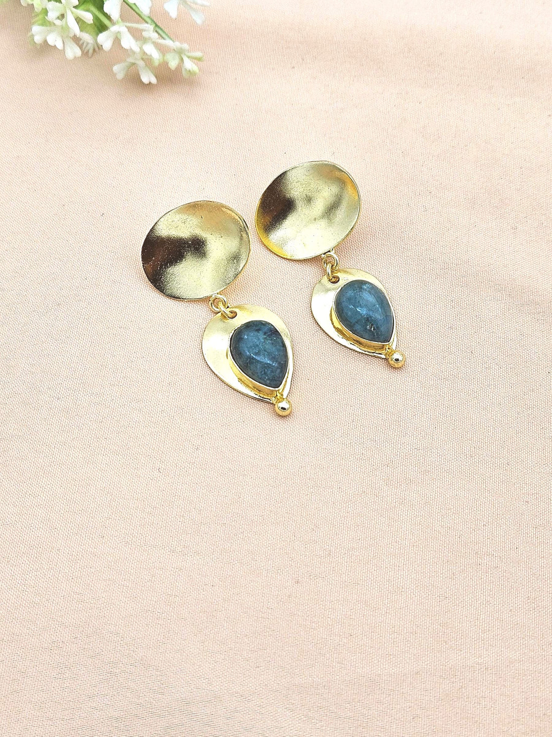 Charming Gold Plated Semi Precious stone Designer Dangle Drop Earrings