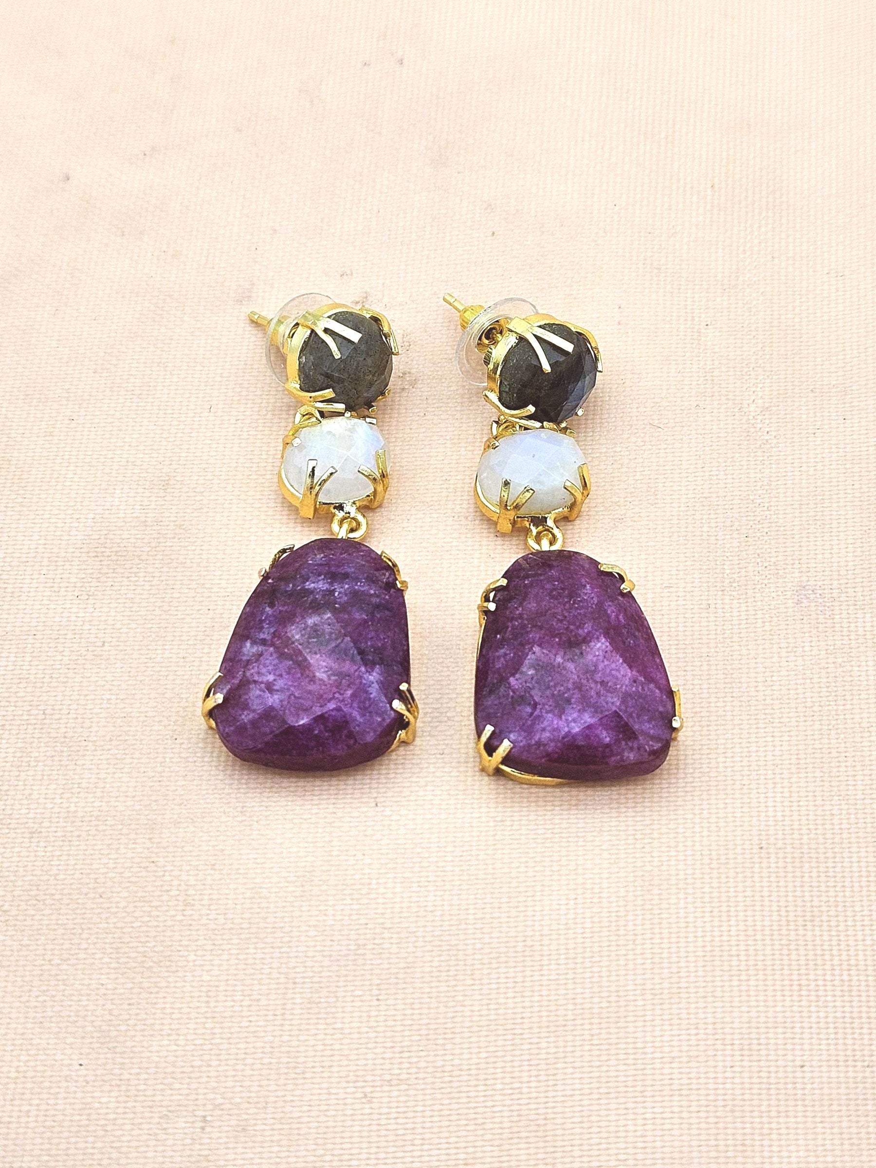 Charming Gold Plated Fine Labradorite-White Rainbow-Red Hathipara Prong Setting Designer Light Weight Dangle Drop Earrings