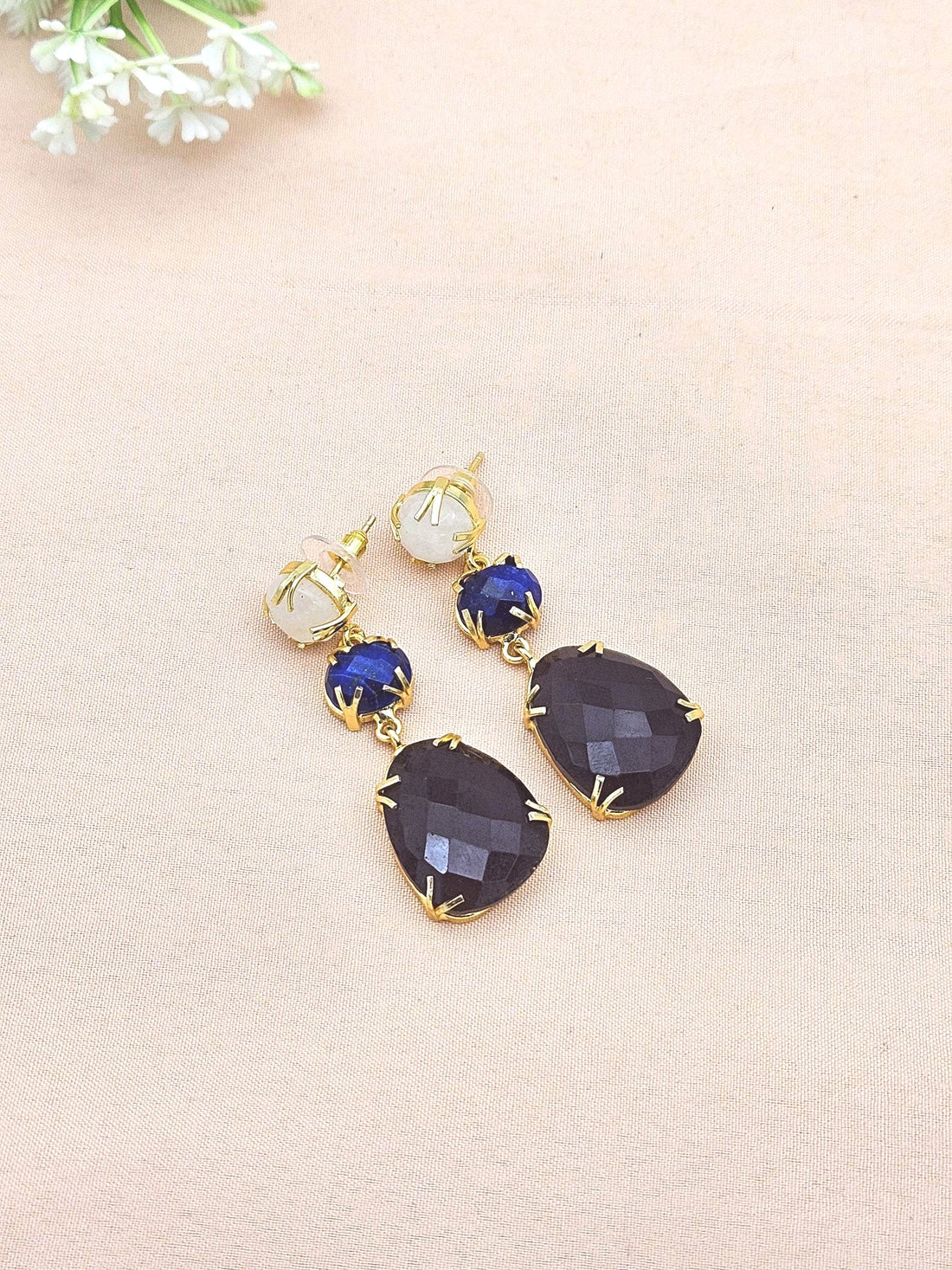 Charming Gold Plated Fine White Rainbow-Lapis-Amethyst Prong Setting Designer Light Weight Dangle Drop Earrings