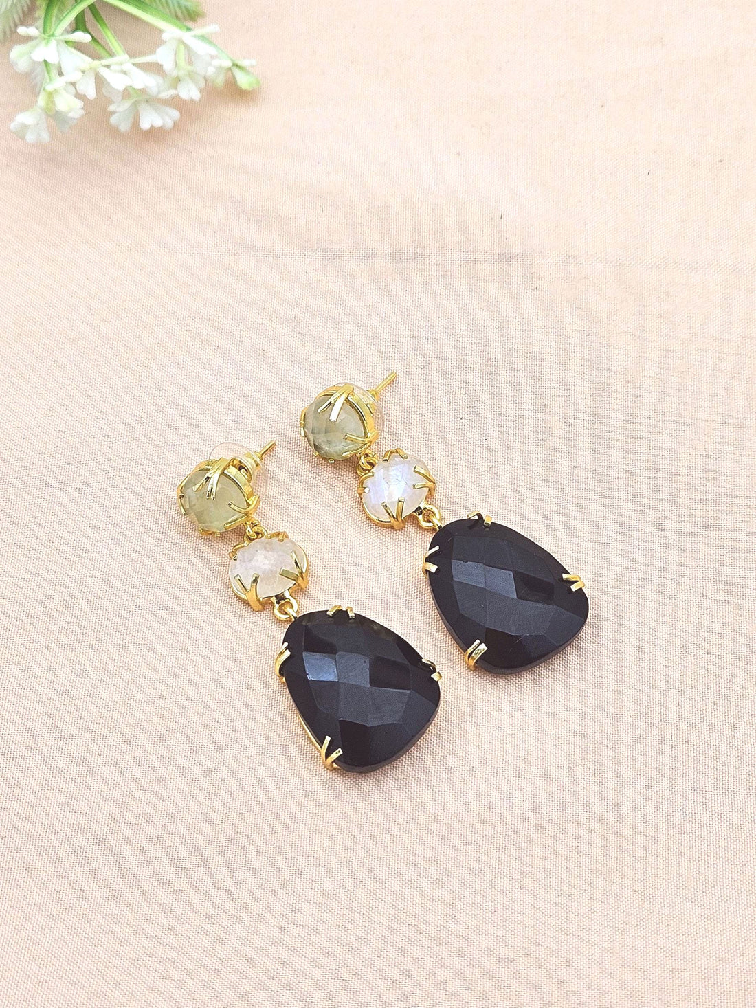 Charming Gold Plated Fine Prehnite-White Rainbow-Black Onyx Prong Setting Designer Light Weight Dangle Drop Earrings