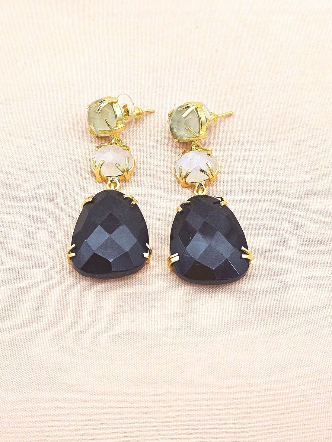 Charming Gold Plated Fine Prehnite-White Rainbow-Black Onyx Prong Setting Designer Light Weight Dangle Drop Earrings