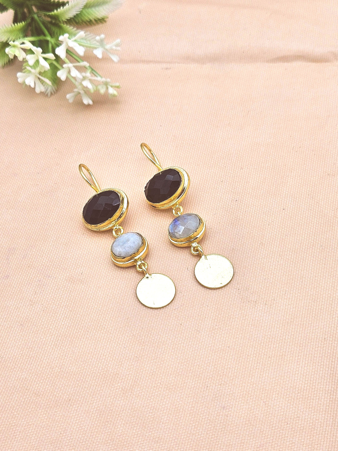 Beautiful Antique Gold Variant Color Gem Stone Light Weight Charming Designer Earring