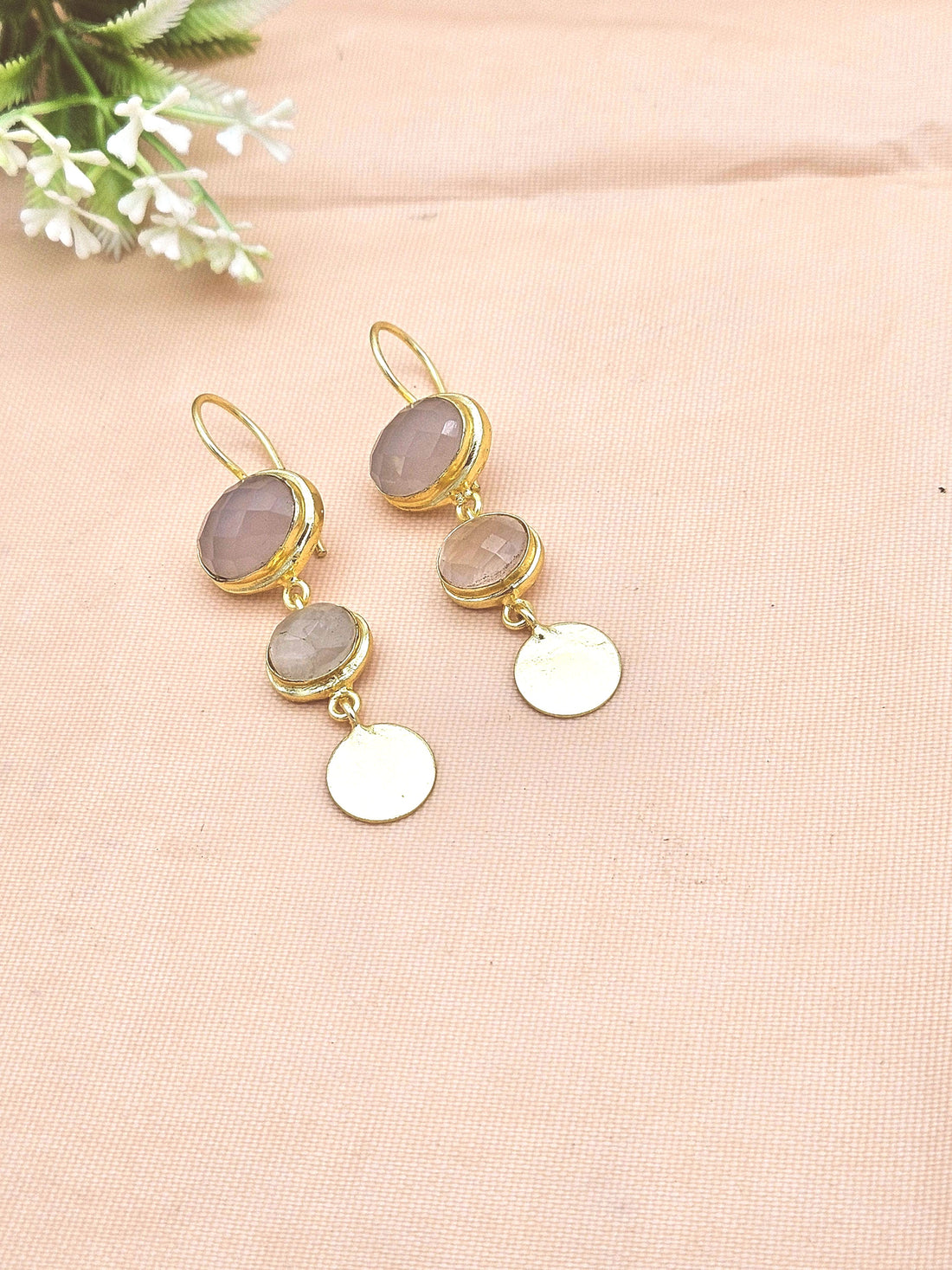 Beautiful Antique Gold Variant Color Gem Stone Light Weight Charming Designer Earring