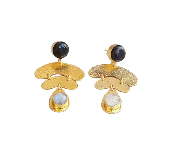 Awesome Gold Plated  Labradorite-White Rainbow Gemstone Charming  Designer Dangle Earrings