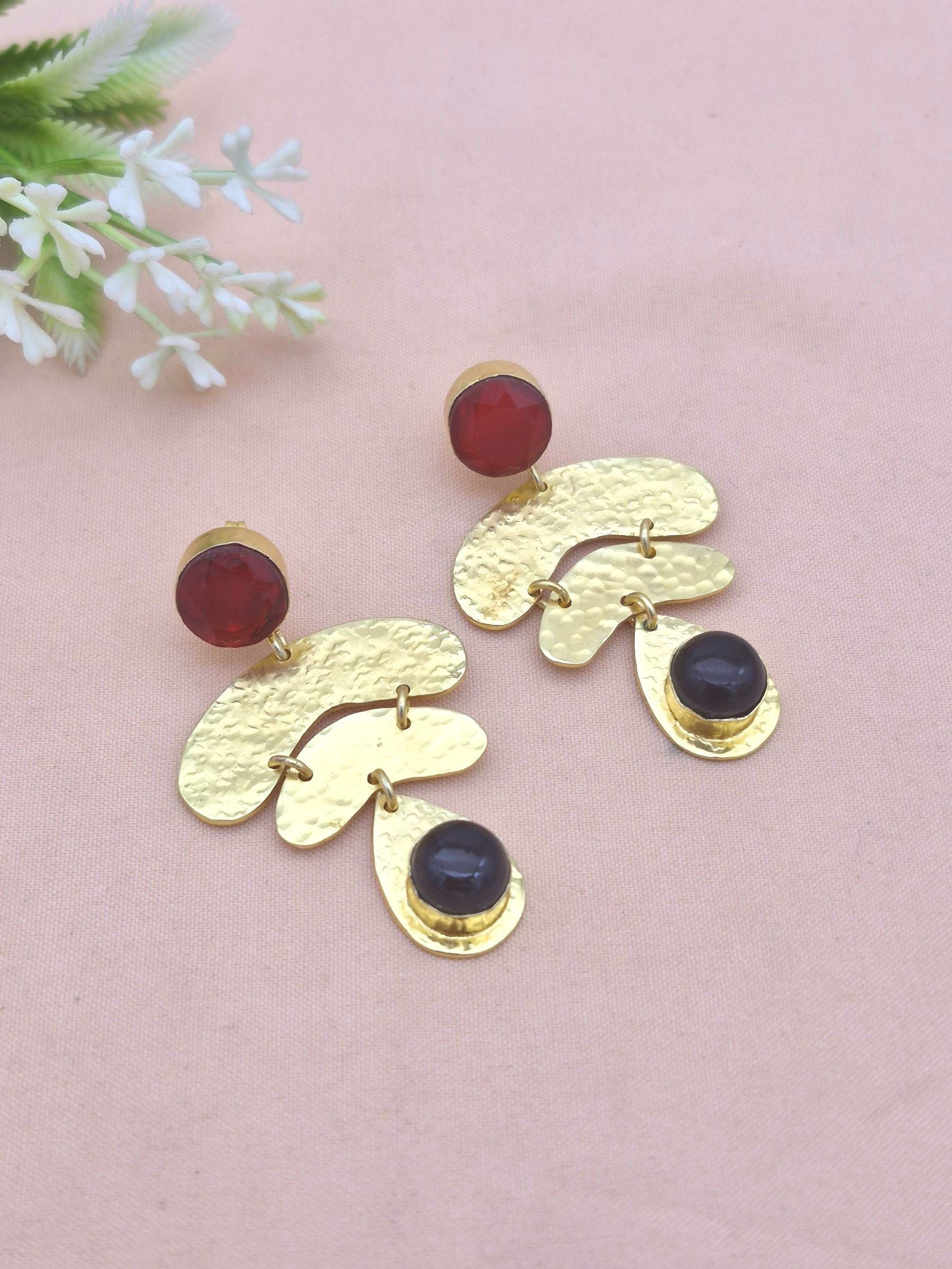Awesome Gold Plated Red & Black Onyx  stone Charming  Designer Dangle Earrings