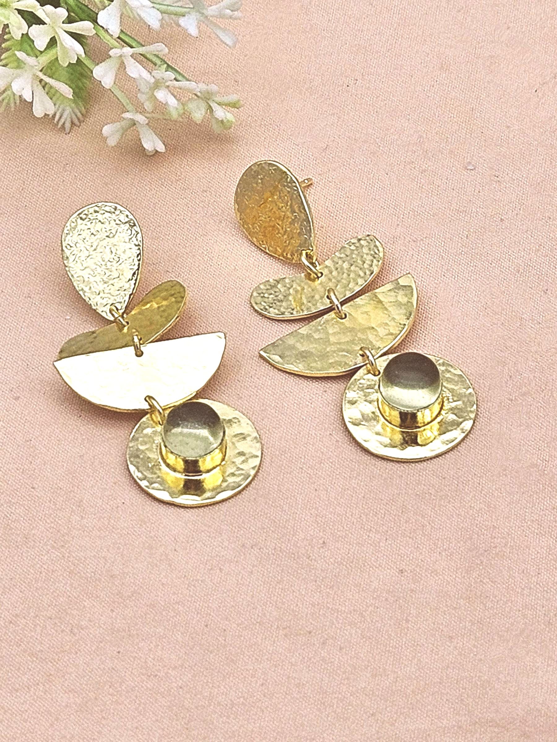 Modern Hammered Lemon Quartz Earrings – Handmade Gold Plated Jewelry for Women