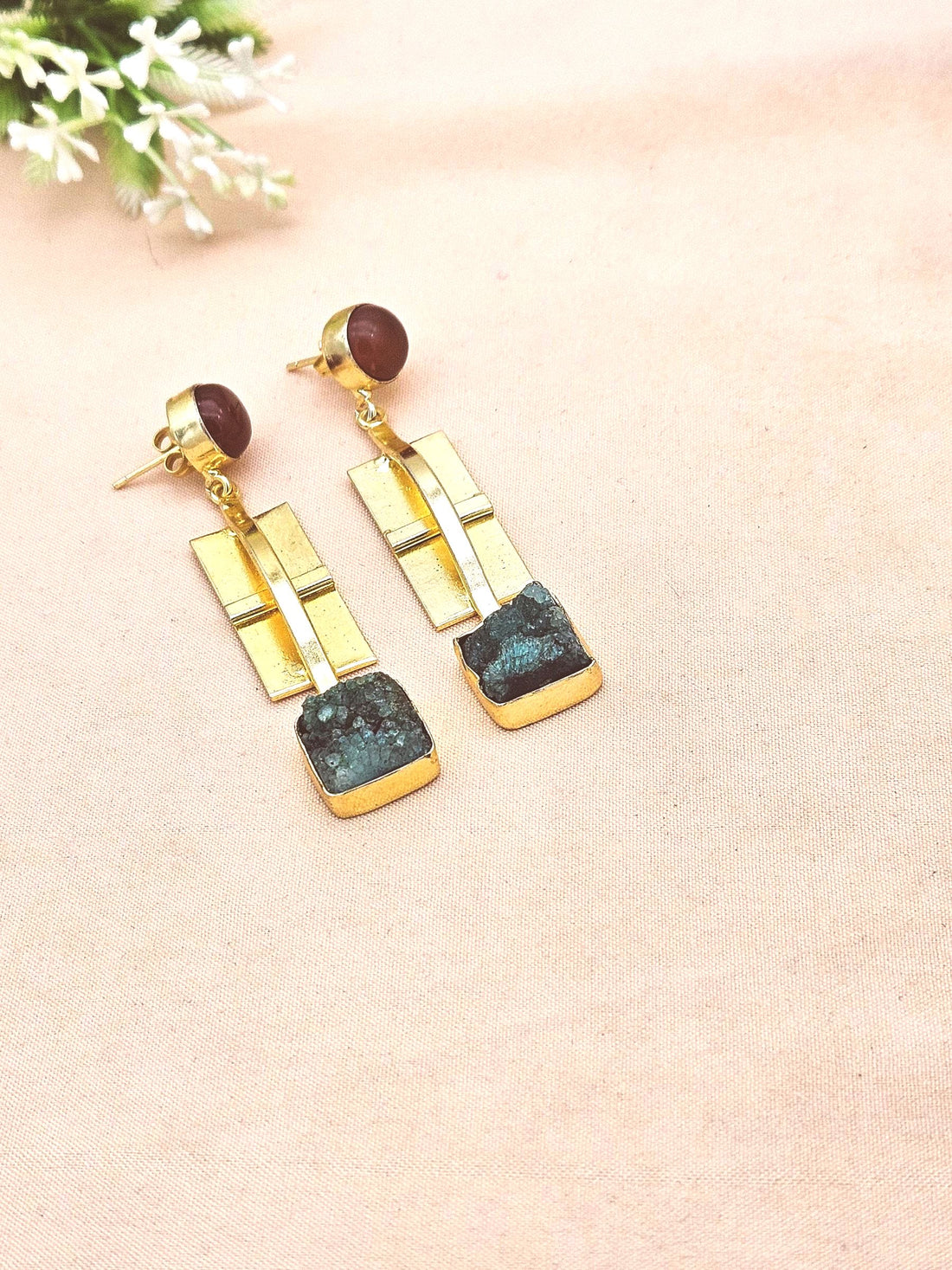 Charming Gold Plated Red Onyx-Green Druzy Dangle Earrings – Elegant Handmade Jewelry