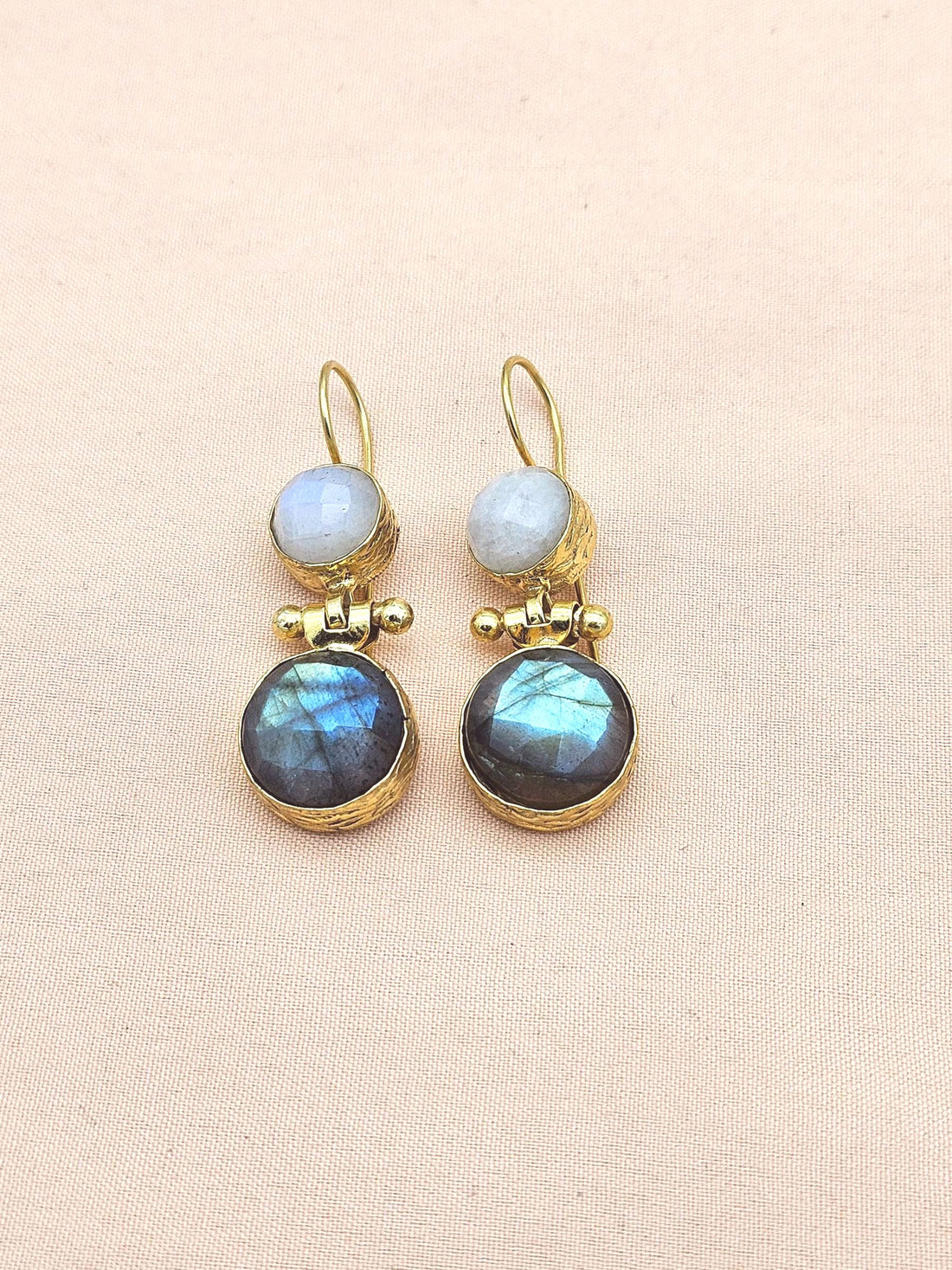 Gorgeous Gold Plated Fine White Rainbow-Labradorite Light Weight Charming Designer Dangle Drop Earrings