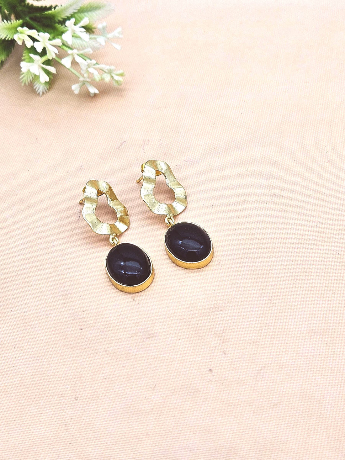 Elegant Gold Plated Mother of Pearl Twisted Earrings – Lightweight Fashion Dangles