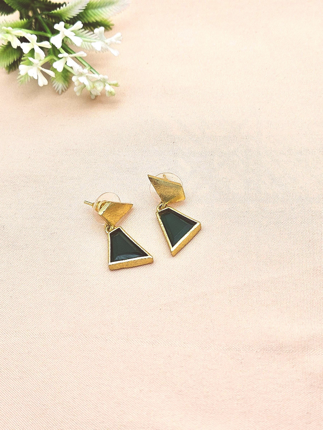 Modern Gold Plated Green Onyx Geometric Earrings – Lightweight Designer Jewelry
