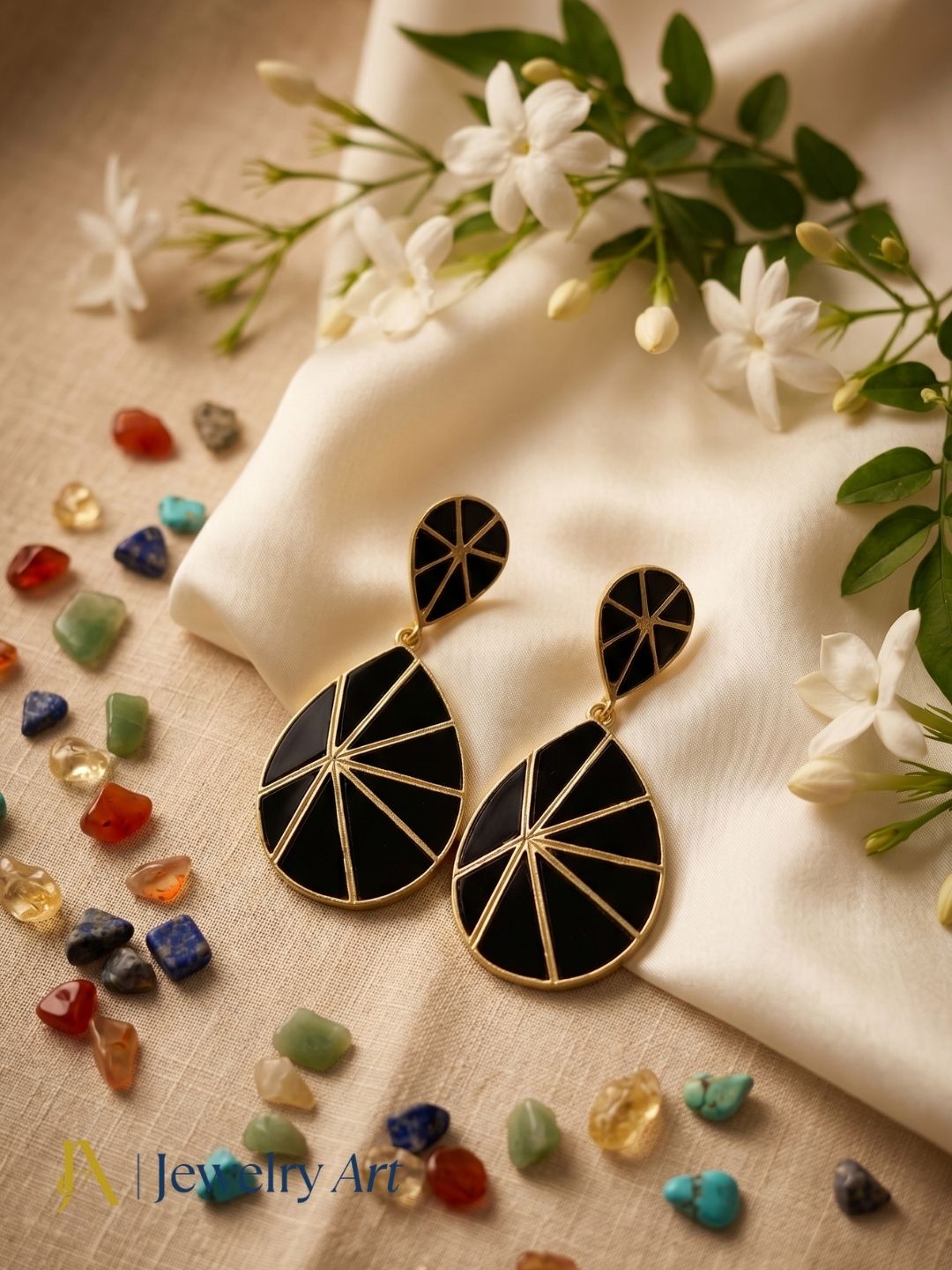 Fine Artistic Matte finish Gold plated Semi Precious Stone Chips Charming designer Party Wear Earrings