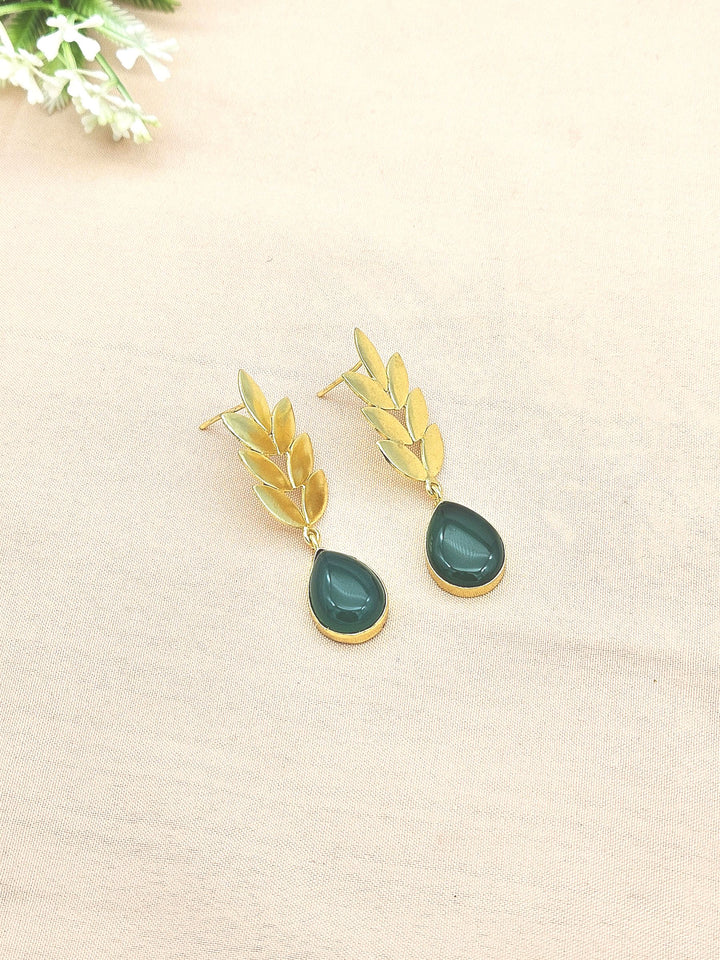 Charming Gold plated Green Onyx Semi Precious Gem Stone Cute Designer light Weight Dangle Drop Earrings