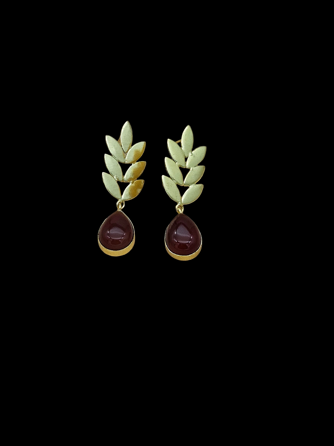 Charming Gold plated Red Onyx Semi Precious Gem Stone Cute Designer light Weight Dangle Drop Earrings