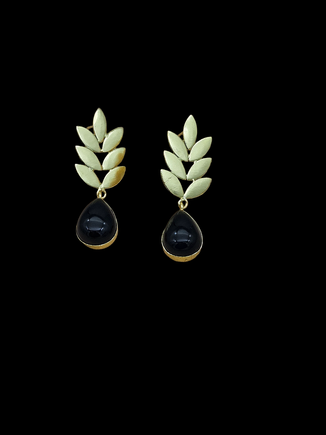 Charming Gold plated Black Onyx Semi Precious Gem Stone Cute Designer light Weight Dangle Drop Earrings