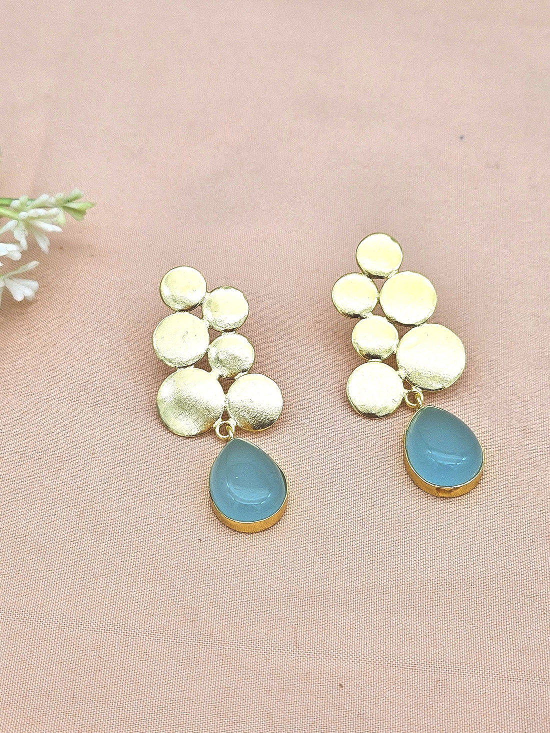Gorgeous Gold plated Green Chalcedony Semi Precious Gem Stone Awesome Designer light Weight Dangle Drop Earring