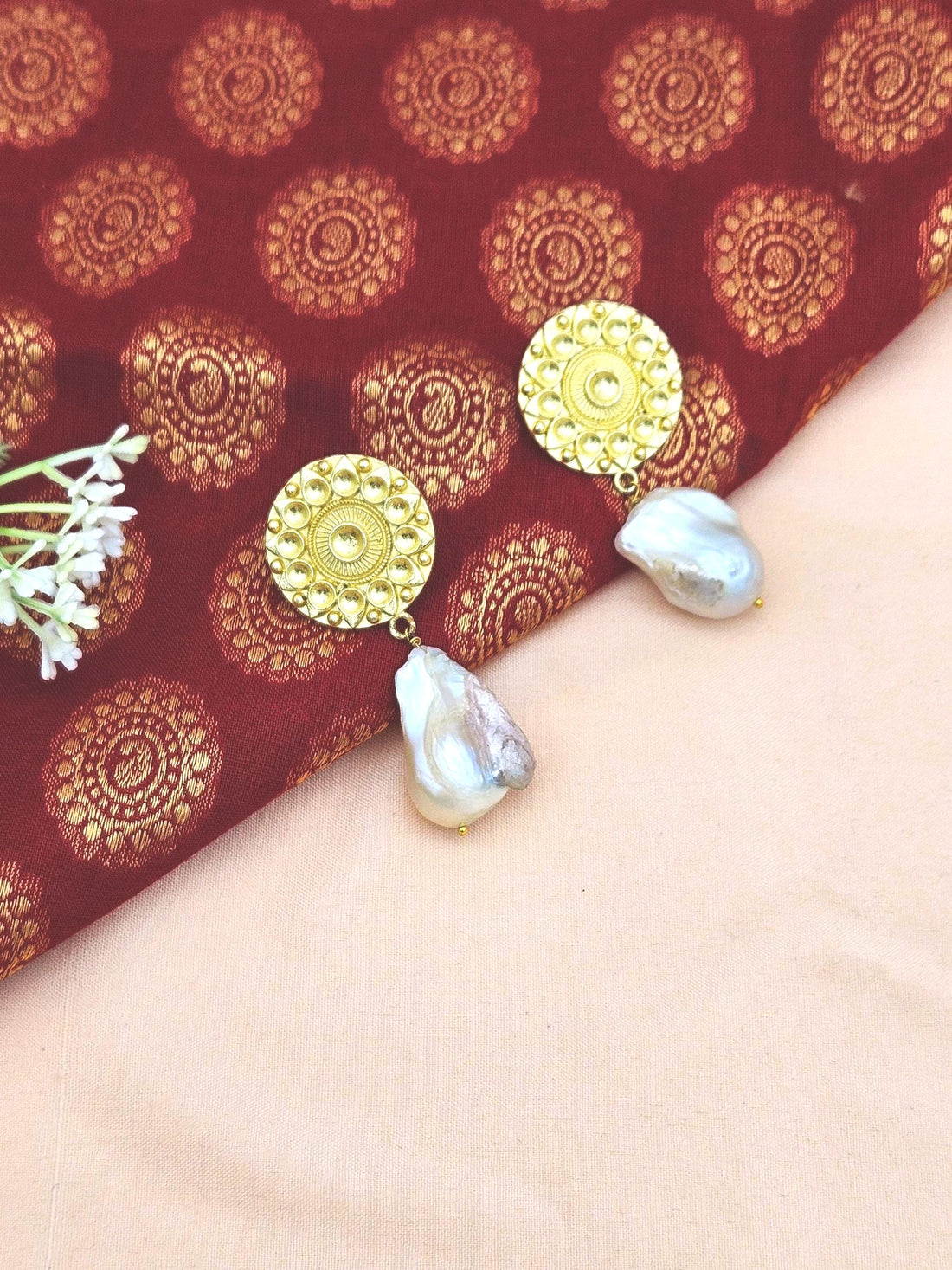 Awesome Gold plated Baroque Pearl Round Designer light weight Dangle Drop Earrings