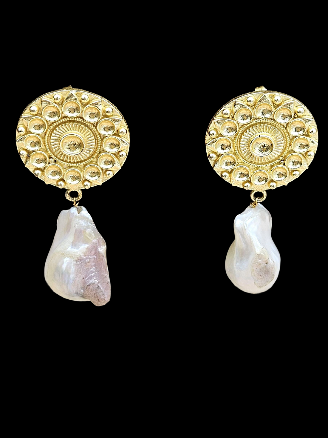 Awesome Gold plated Baroque Pearl Round Designer light weight Dangle Drop Earrings