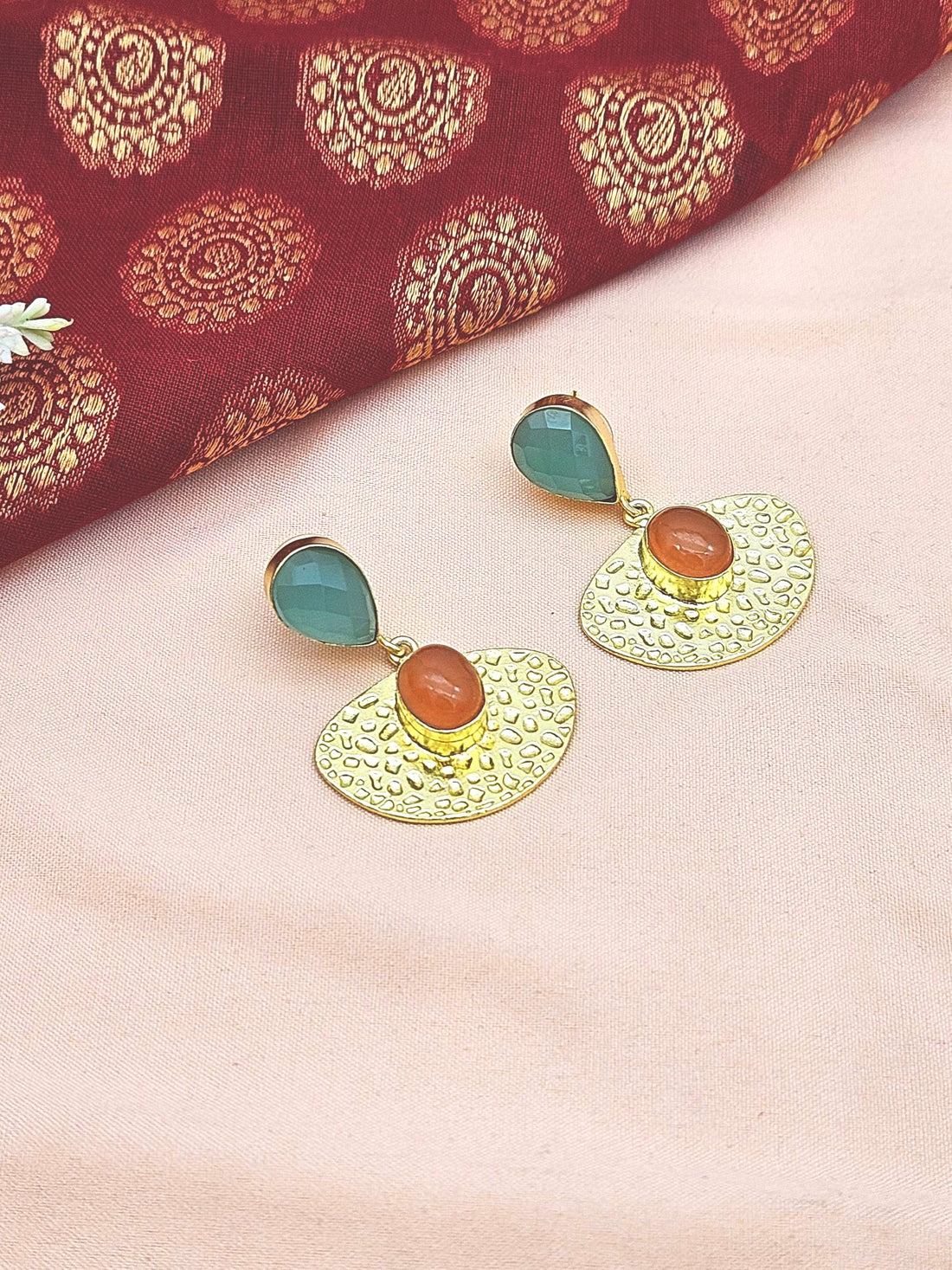 Amazing Gold plated Chalcedony-Carnelian Gem Stone light weight Dangle Drop Earrings