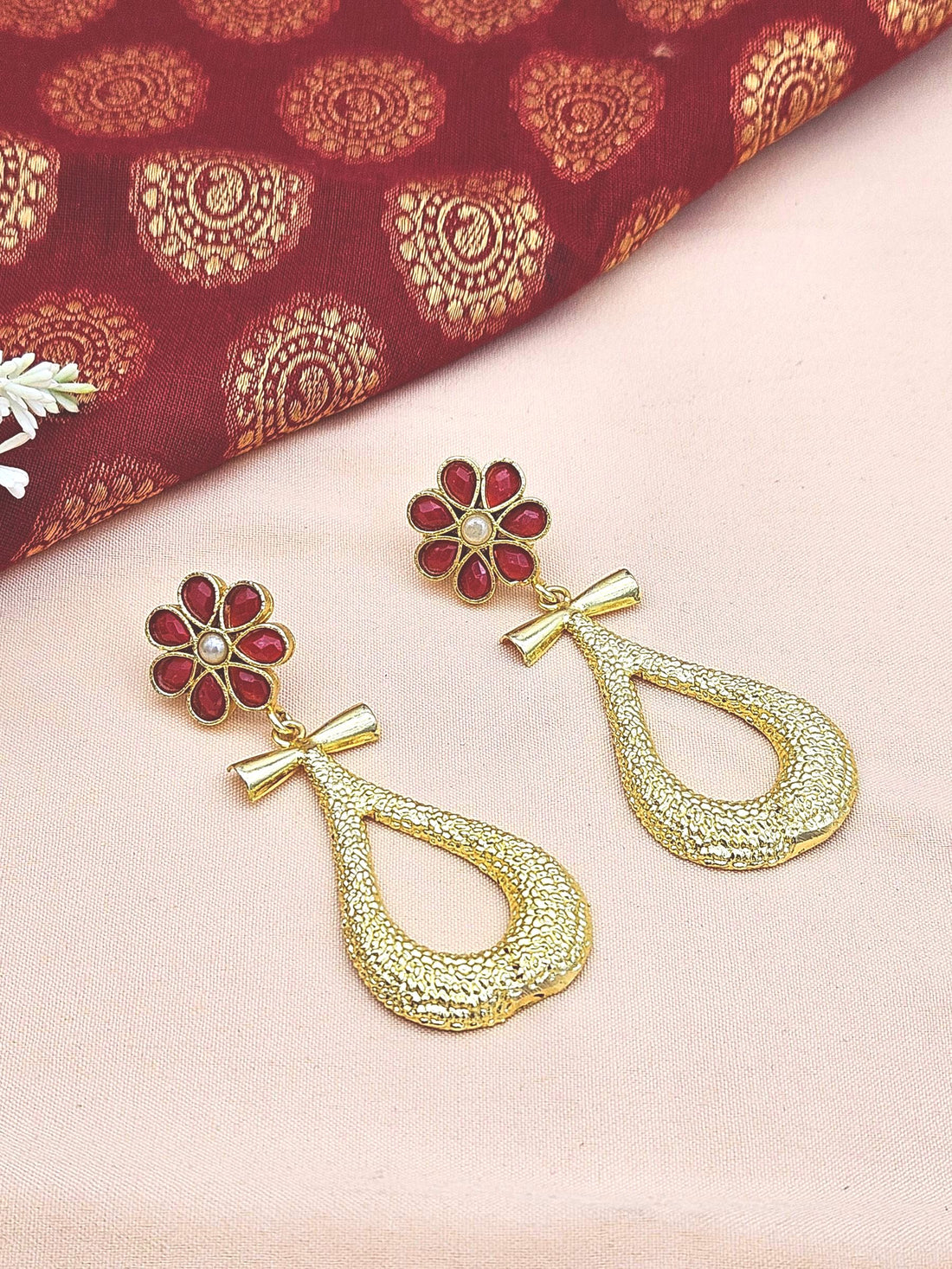 Gorgeous Gold plated Red Imitation-Pearl Floral Designer Dangle Drop Earrings