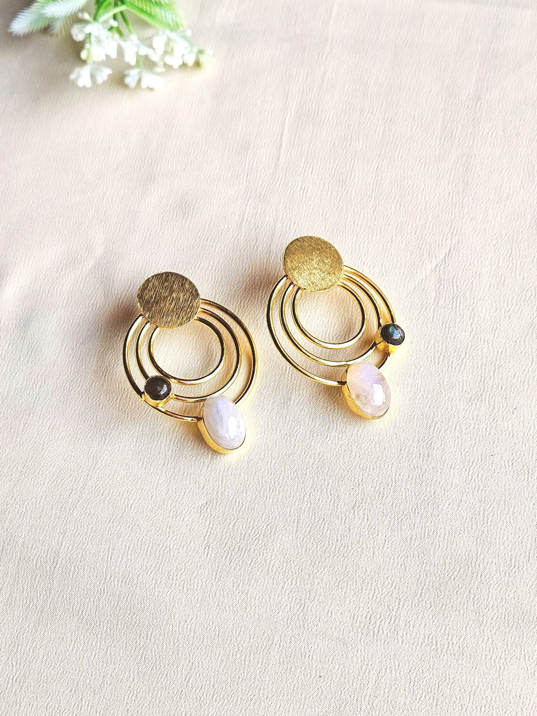 Attractive Gold plated Semi Precious Stone Cute designer Statement Earrings