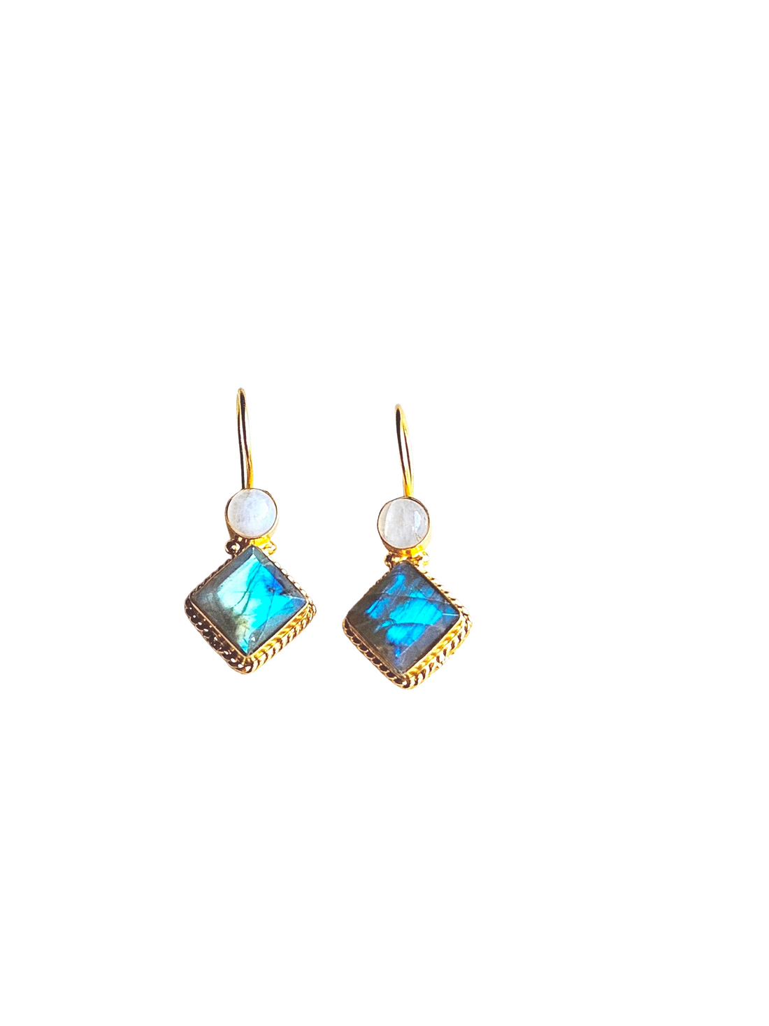Charming Gold plated Semi Precious Stone attractive Light Weight Statement Earrings