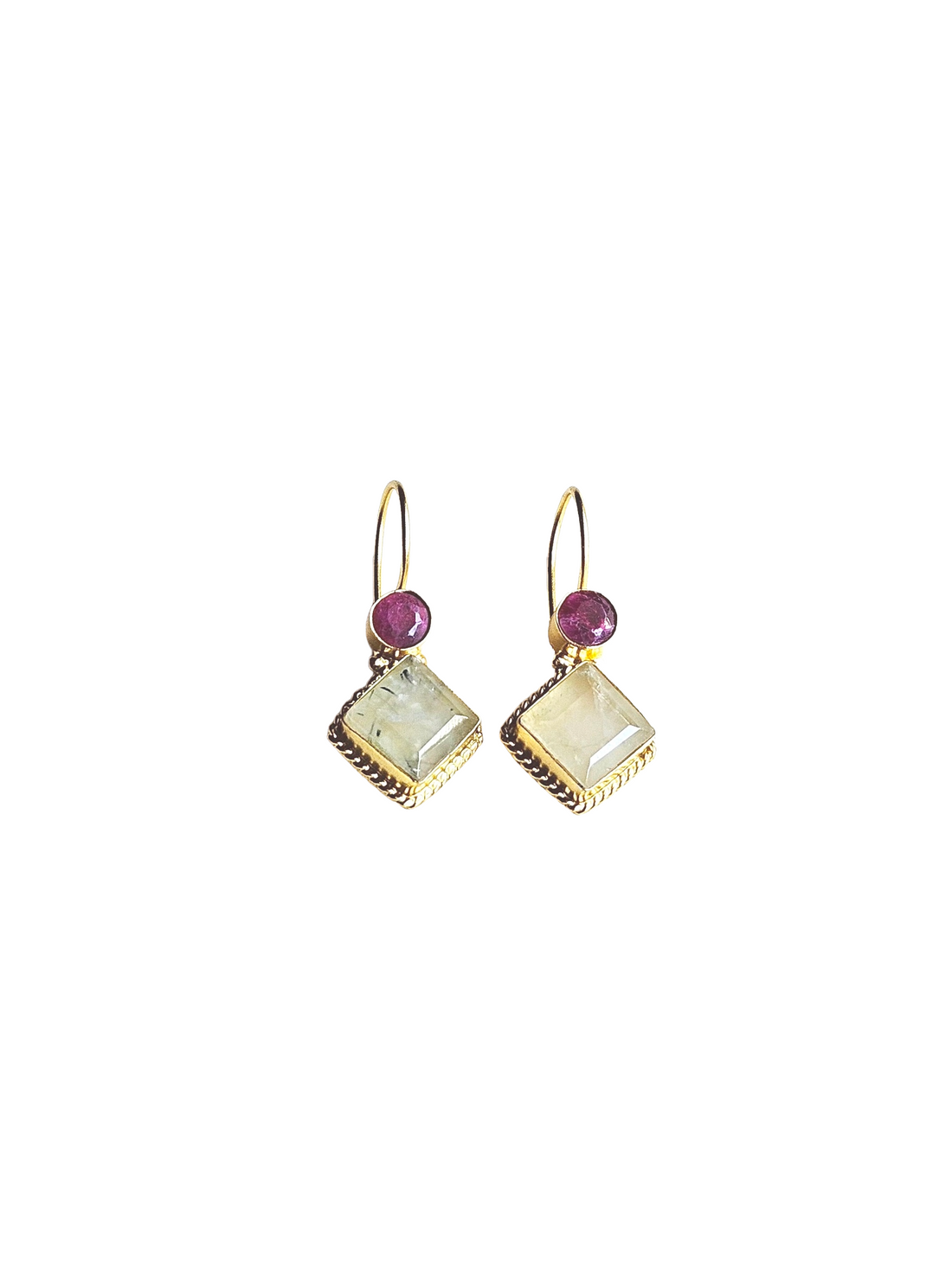 Charming Gold plated Semi Precious Stone attractive Light Weight Statement Earrings