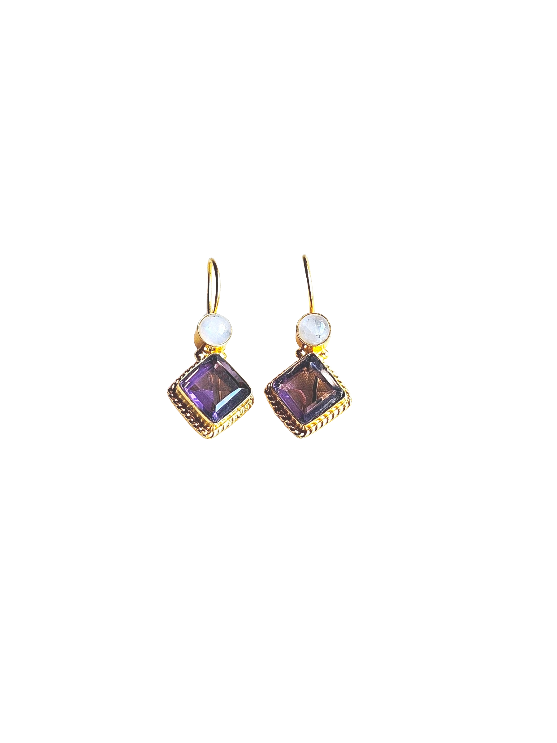 Charming Gold plated Semi Precious Stone attractive Light Weight Statement Earrings