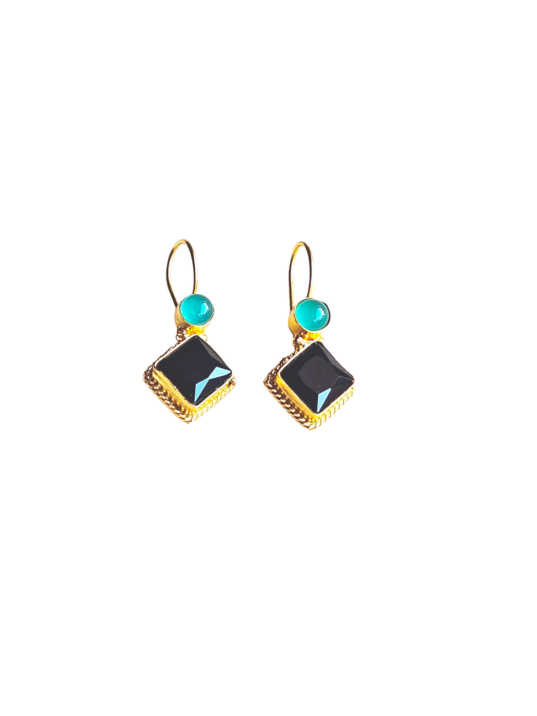 Charming Gold plated Semi Precious Stone attractive Light Weight Statement Earrings